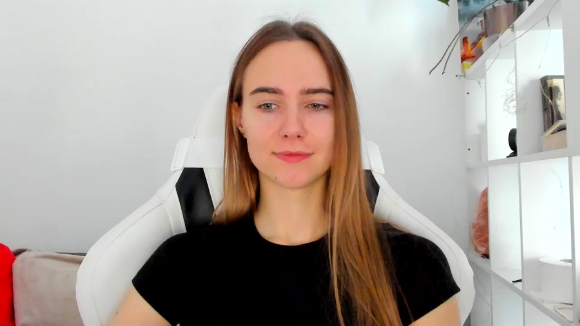 Gallery image thumbnail from OhAlisa's myfreecams stream on, 11/04/2025, 11:55 image 18 of 20