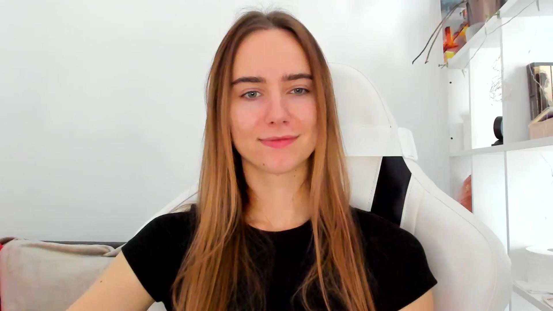 Gallery image thumbnail from OhAlisa's myfreecams stream on, 11/04/2025, 11:55 image 7 of 20