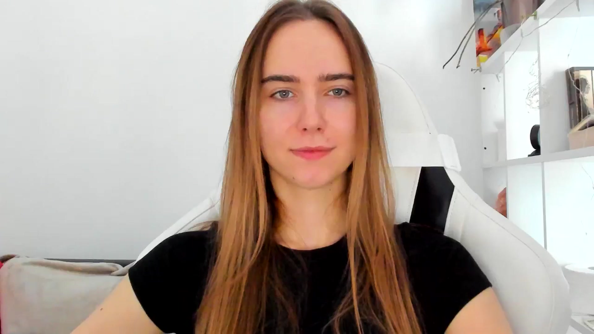 Gallery image thumbnail from OhAlisa's myfreecams stream on, 11/04/2025, 11:55 image 8 of 20