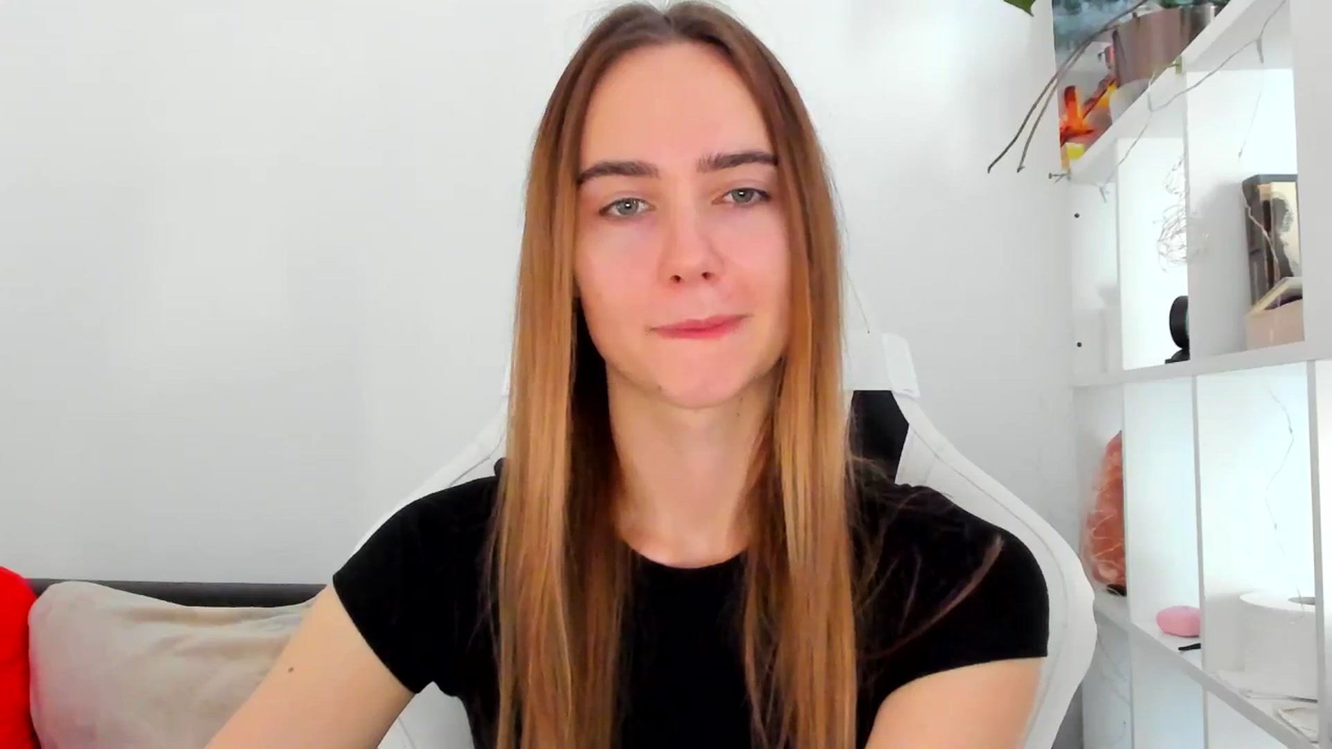 Gallery image thumbnail from OhAlisa's myfreecams stream on, 11/04/2025, 13:31 image 4 of 20