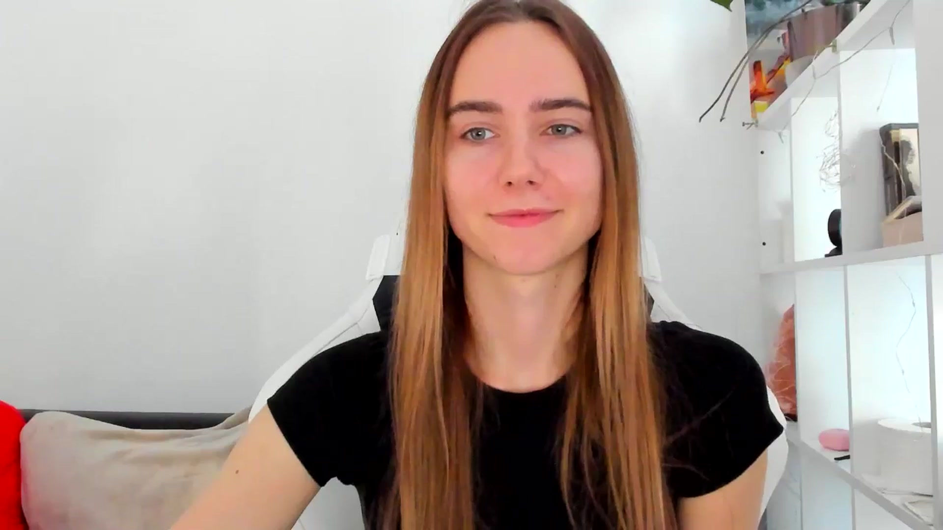 Gallery image thumbnail from OhAlisa's myfreecams stream on, 11/04/2025, 13:31 image 7 of 20