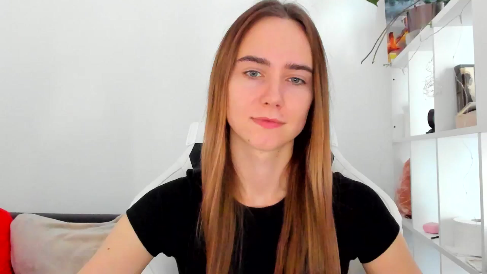 Gallery image thumbnail from OhAlisa's myfreecams stream on, 11/04/2025, 13:31 image 9 of 20