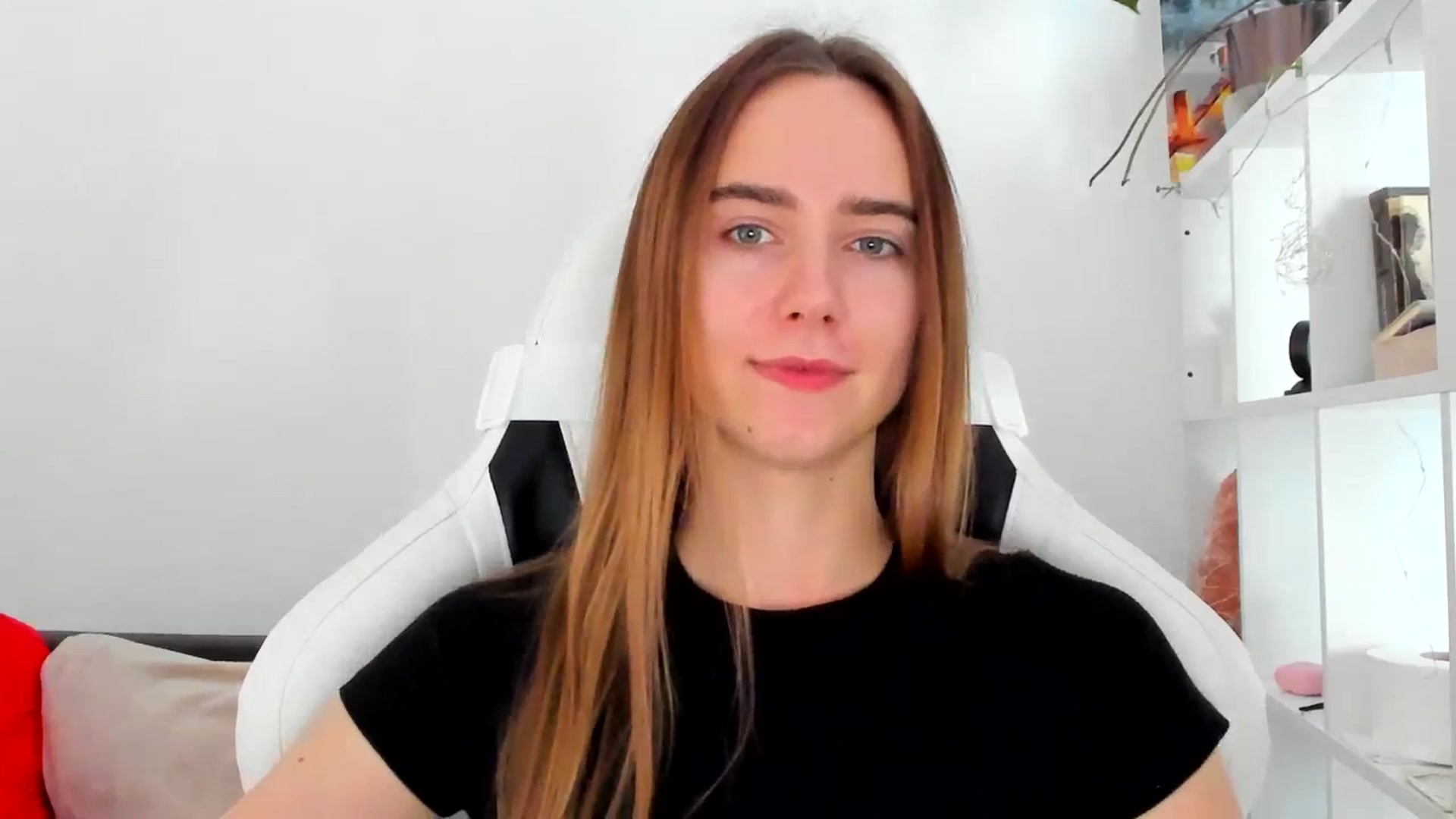 Gallery image thumbnail from OhAlisa's myfreecams stream on, 11/04/2025, 13:31 image 18 of 20