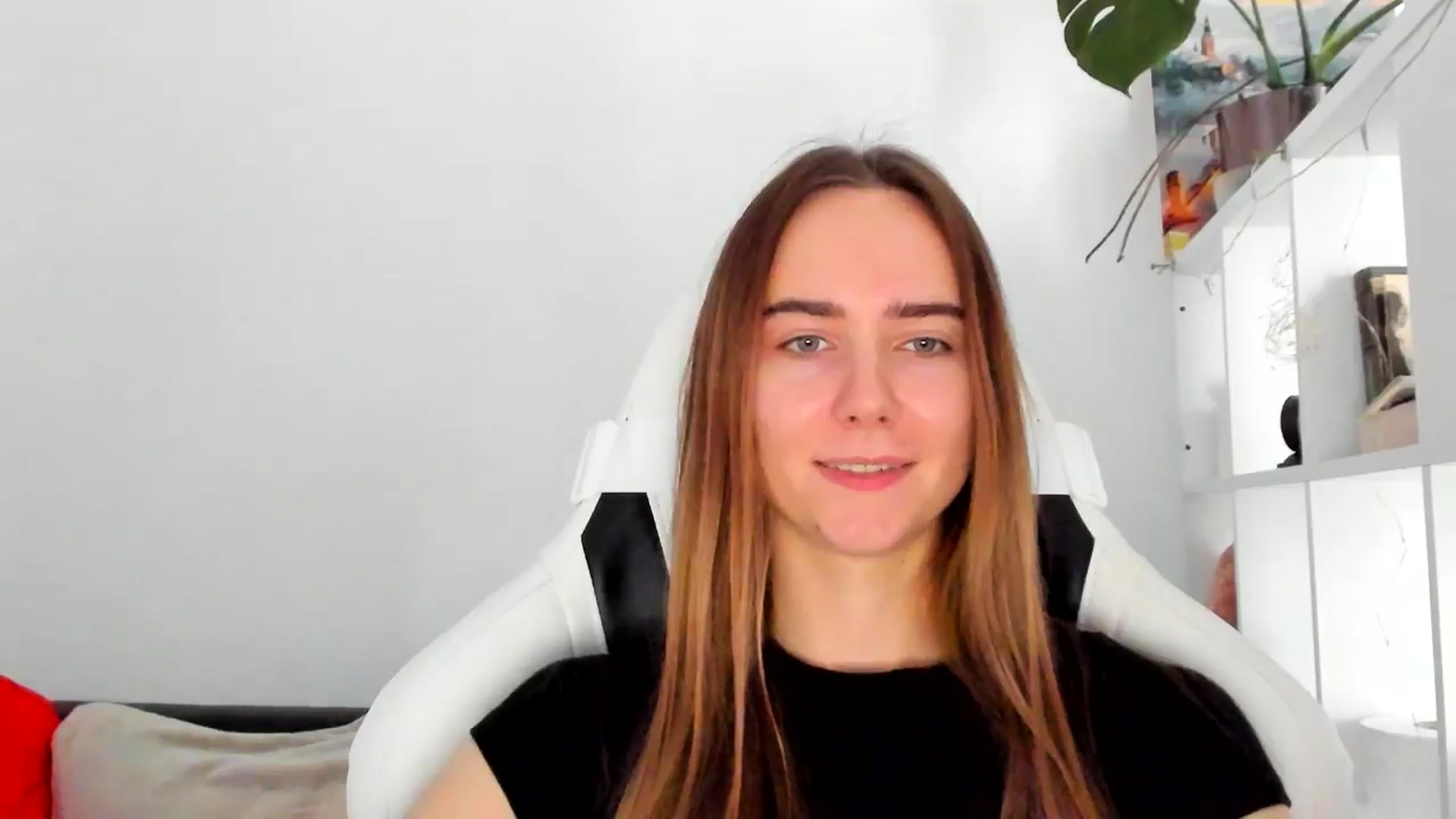 Gallery image thumbnail from OhAlisa's myfreecams stream on, 11/04/2025, 14:55 image 14 of 20