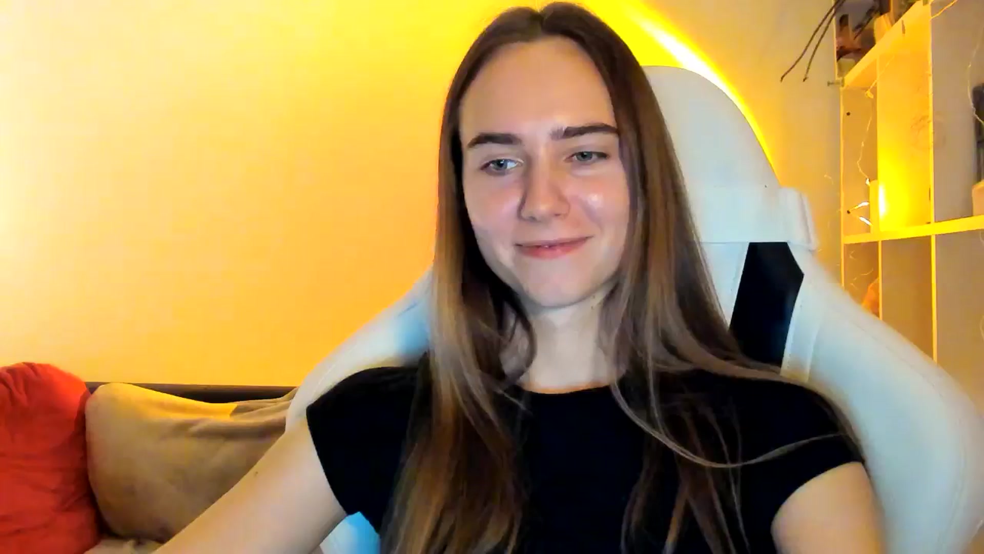 Gallery image thumbnail from OhAlisa's myfreecams stream on, 11/04/2025, 16:59 image 12 of 20