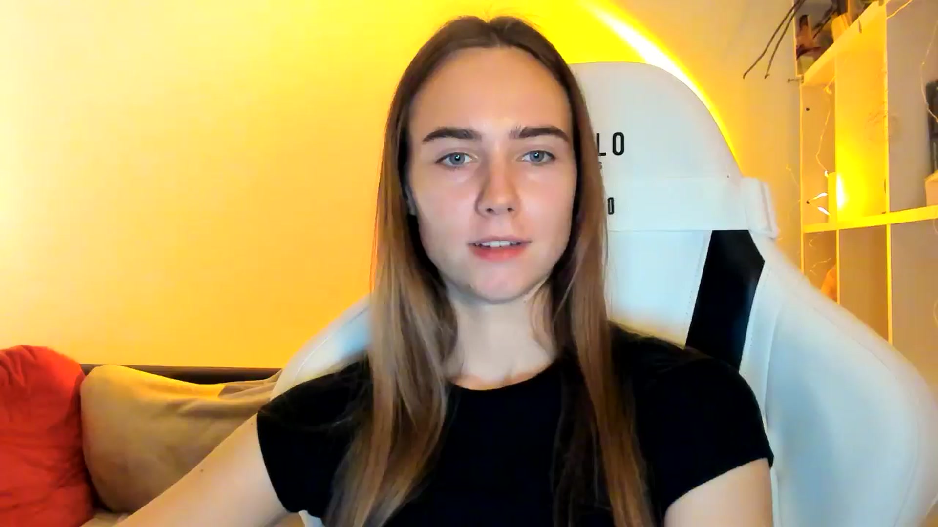 Gallery image thumbnail from OhAlisa's myfreecams stream on, 11/04/2025, 16:59 image 9 of 20