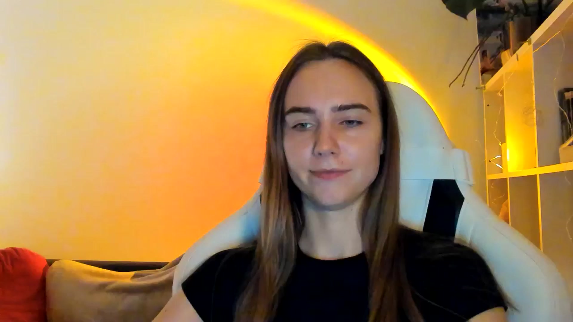 Gallery image thumbnail from OhAlisa's myfreecams stream on, 11/04/2025, 16:59 image 18 of 20