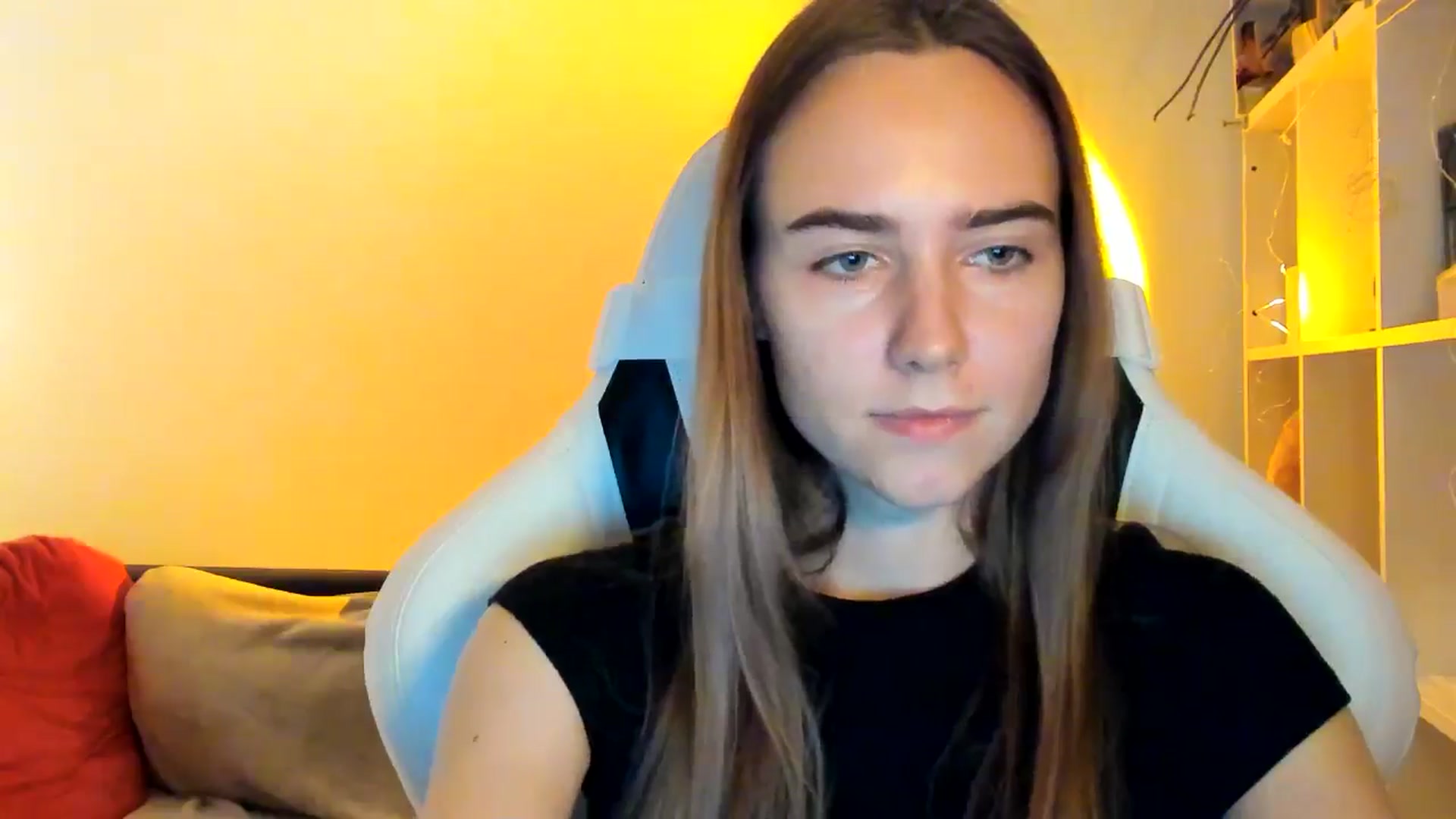 Gallery image thumbnail from OhAlisa's myfreecams stream on, 11/04/2025, 16:59 image 10 of 20