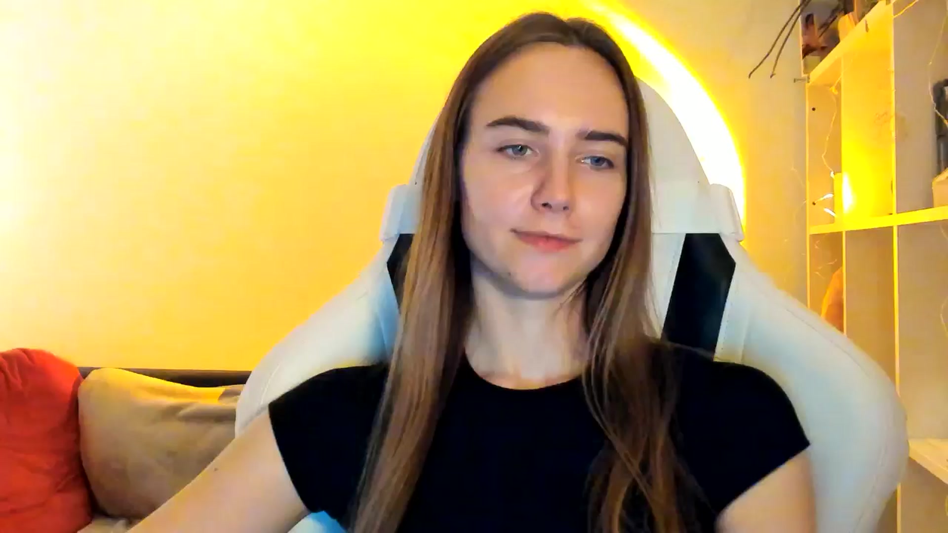 Gallery image thumbnail from OhAlisa's myfreecams stream on, 11/04/2025, 16:59 image 17 of 20