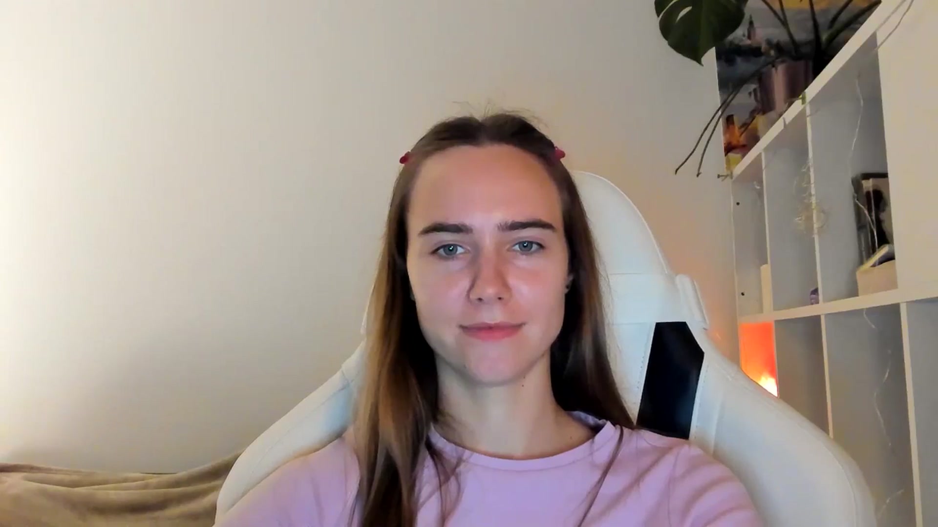 Gallery image thumbnail from OhAlisa's myfreecams stream on, 11/06/2025, 18:26 image 3 of 20