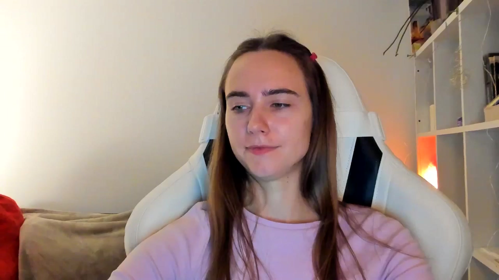 Gallery image thumbnail from OhAlisa's myfreecams stream on, 11/06/2025, 18:50 image 14 of 20