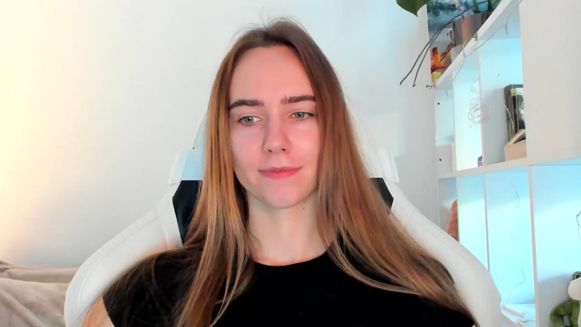 Gallery image thumbnail from OhAlisa's myfreecams stream on, 11/07/2025, 14:41 image 7 of 20