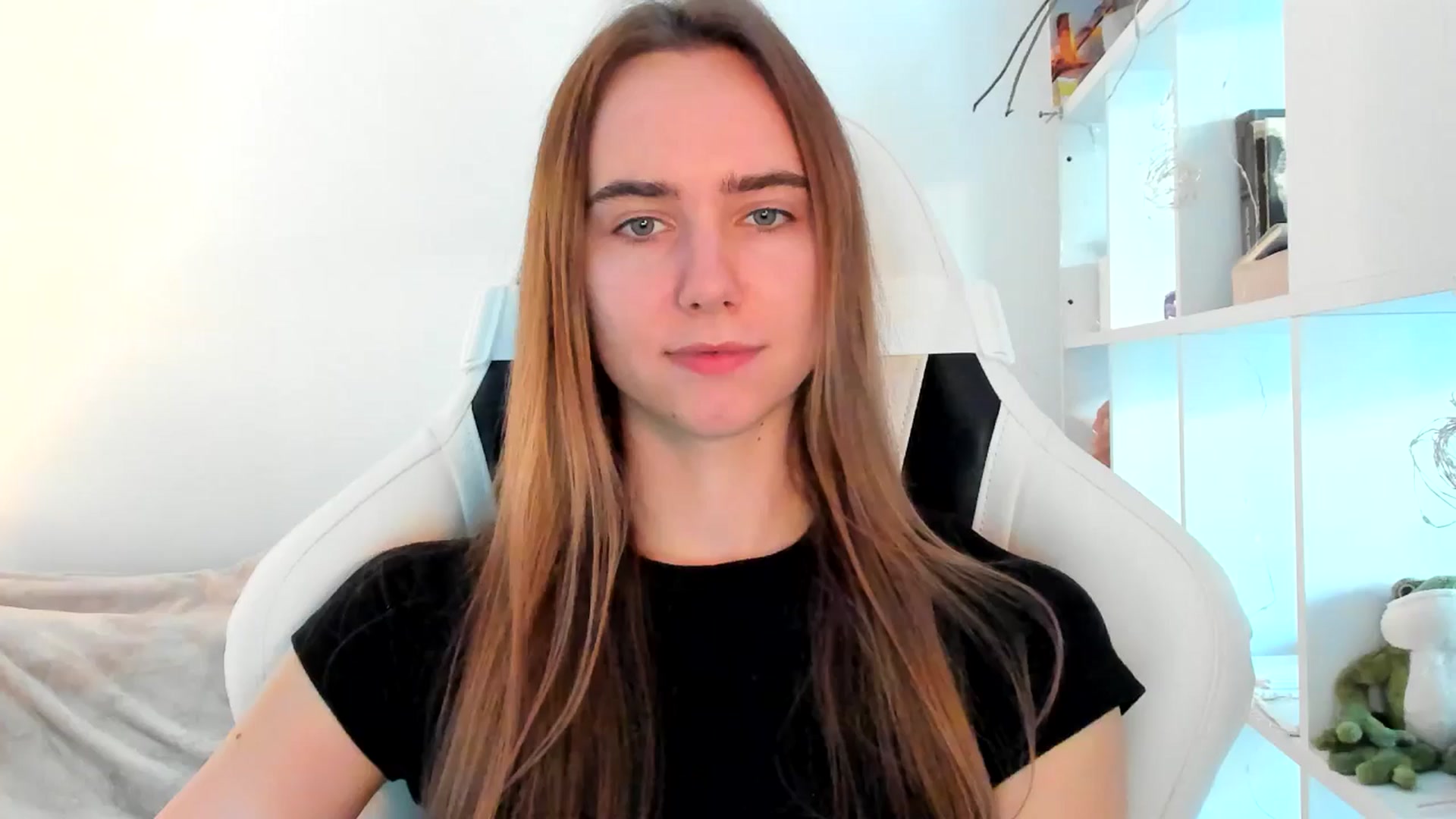 Gallery image thumbnail from OhAlisa's myfreecams stream on, 11/07/2025, 14:41 image 1 of 20