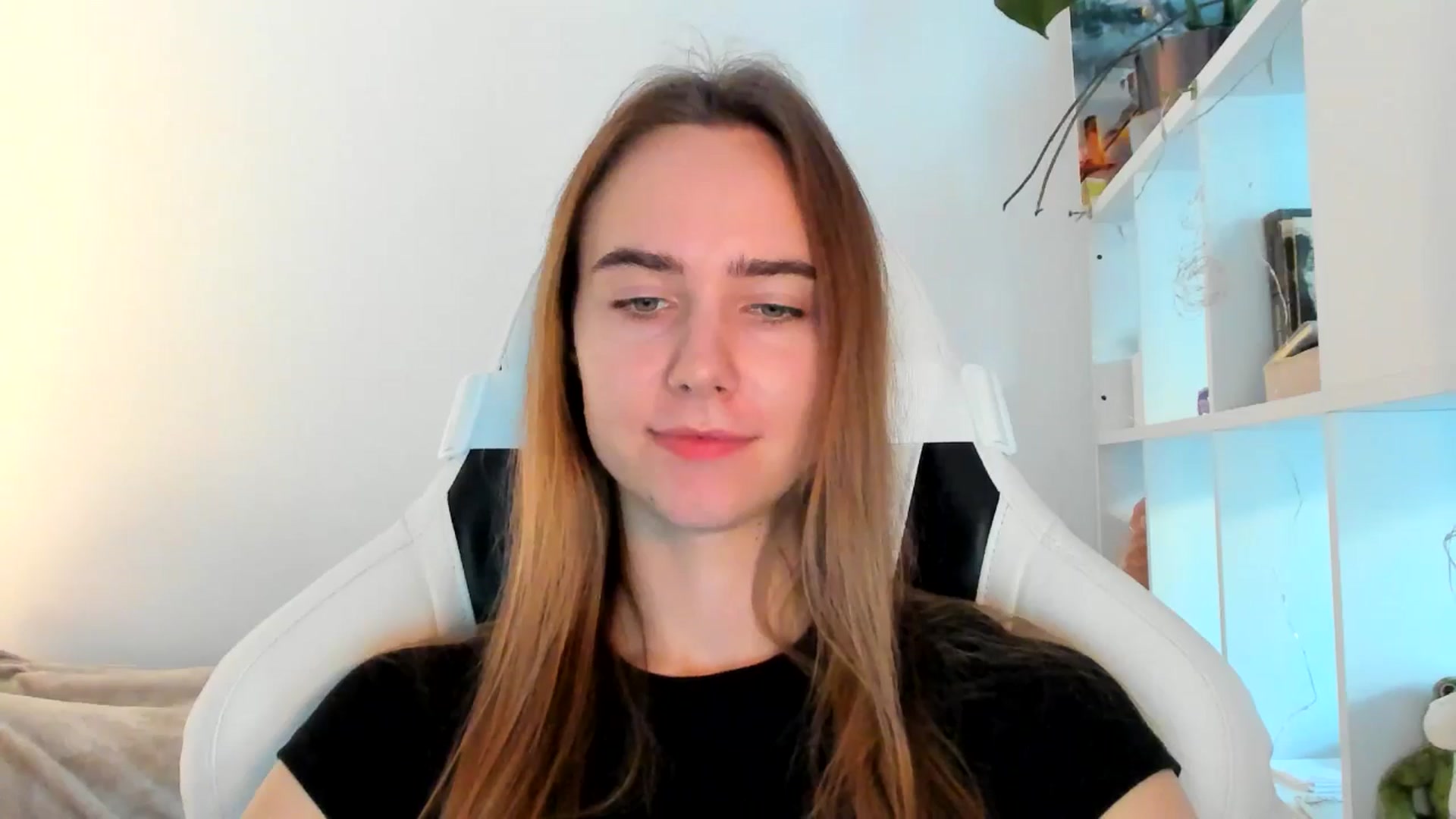 Gallery image thumbnail from OhAlisa's myfreecams stream on, 11/07/2025, 14:41 image 16 of 20
