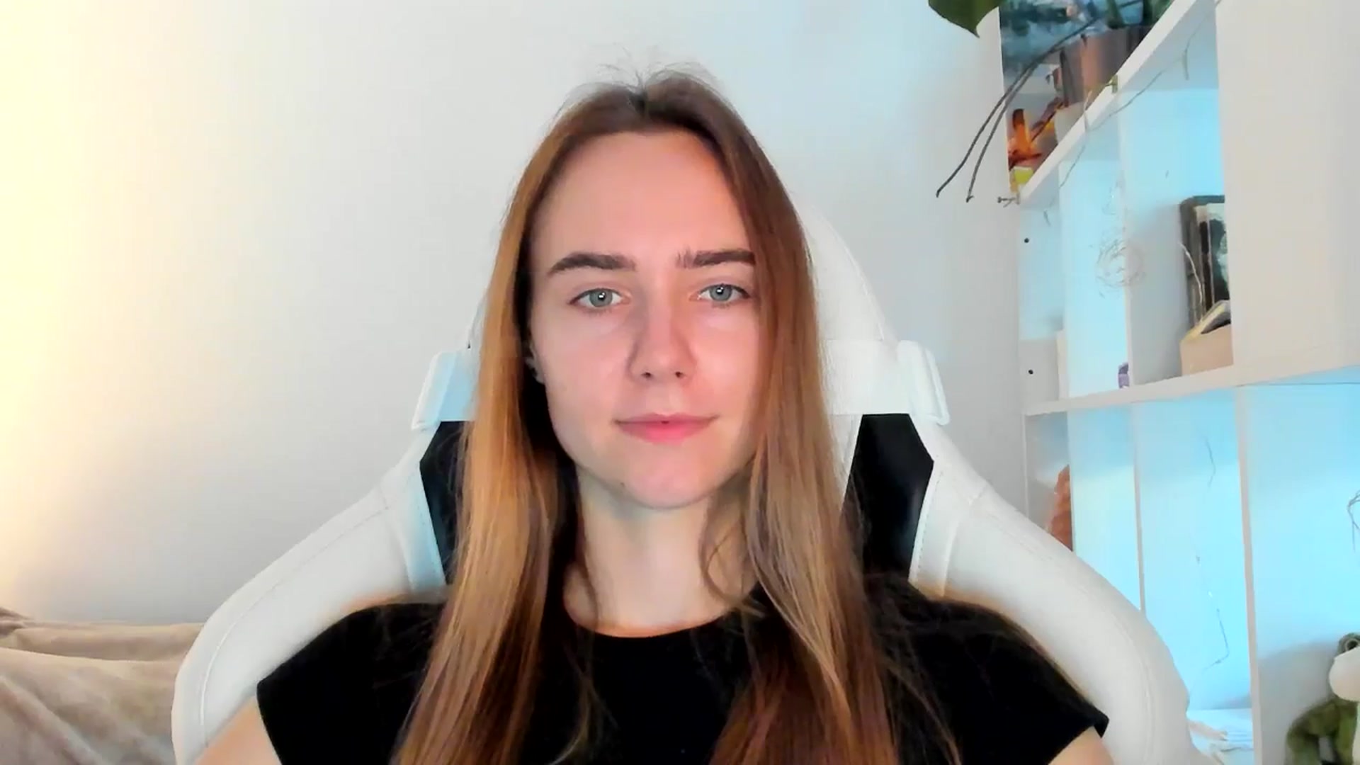 Gallery image thumbnail from OhAlisa's myfreecams stream on, 11/07/2025, 14:41 image 18 of 20