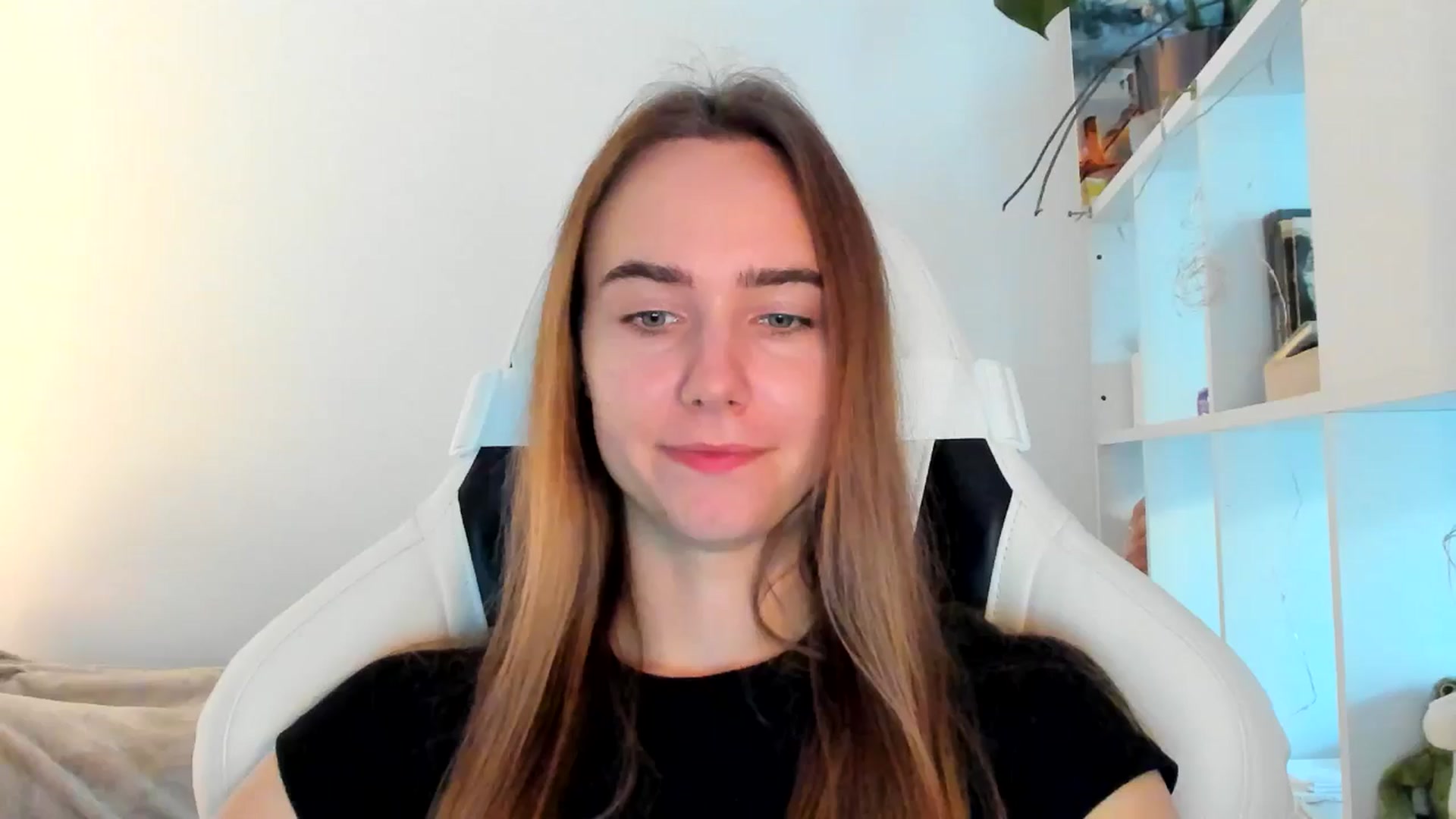 Gallery image thumbnail from OhAlisa's myfreecams stream on, 11/07/2025, 14:41 image 19 of 20