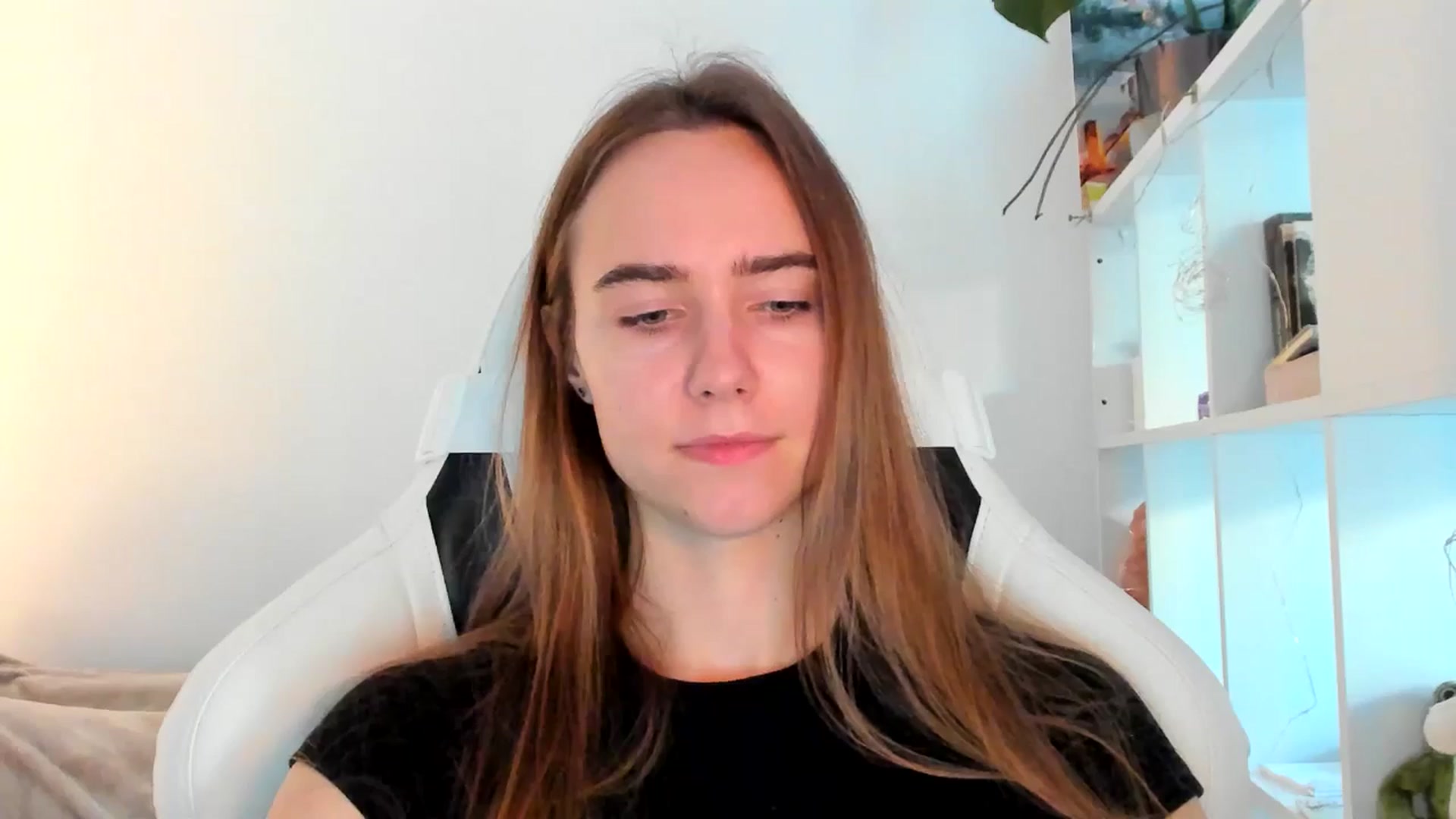 Gallery image thumbnail from OhAlisa's myfreecams stream on, 11/07/2025, 14:41 image 9 of 20