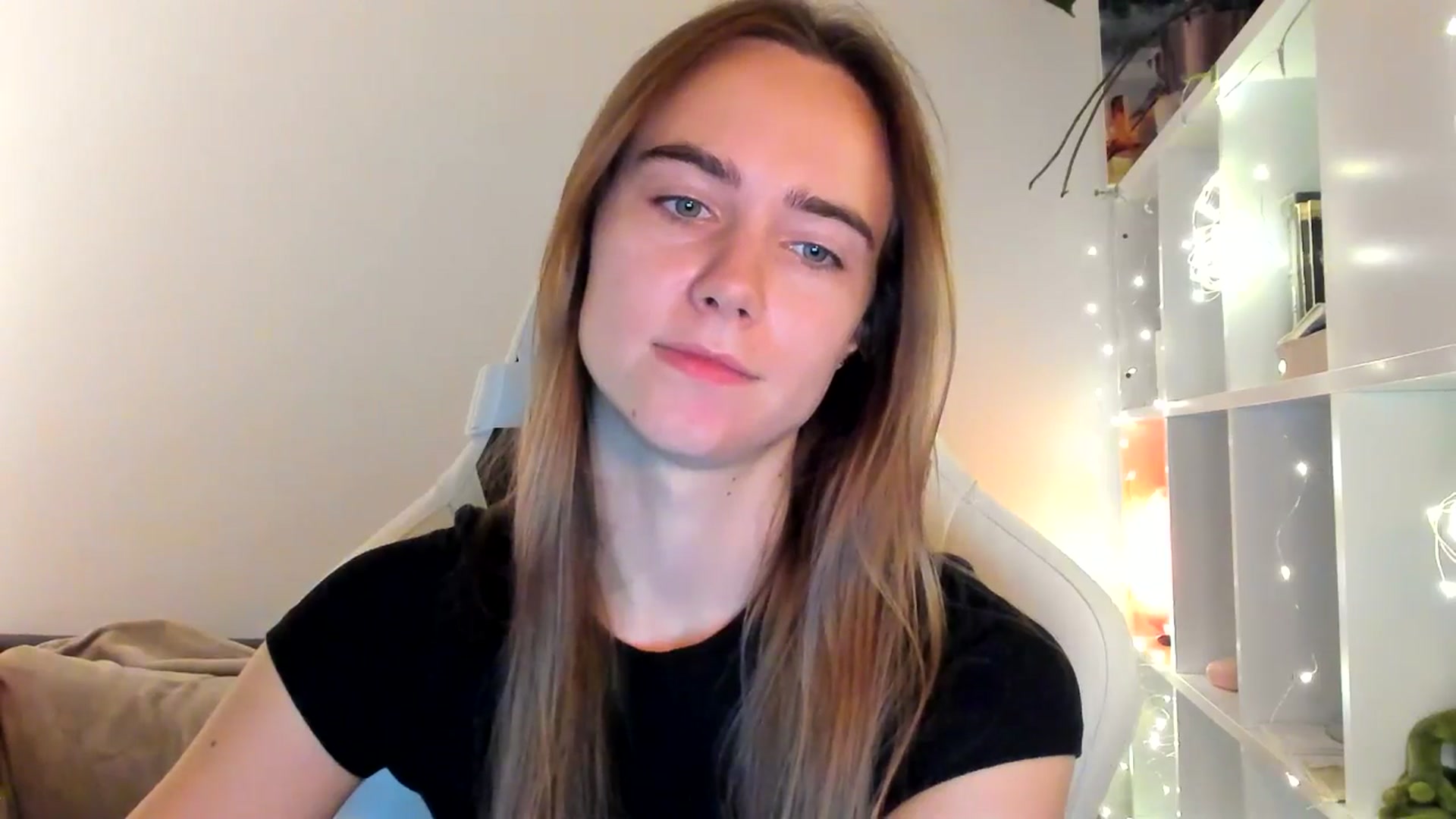 Gallery image thumbnail from OhAlisa's myfreecams stream on, 11/08/2025, 22:24 image 14 of 20