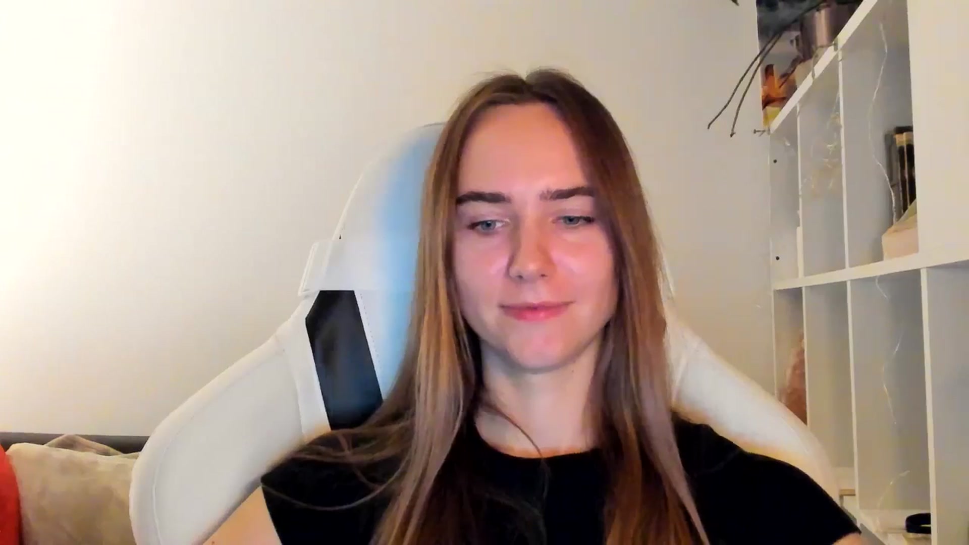 Gallery image thumbnail from OhAlisa's myfreecams stream on, 11/11/2025, 16:11 image 13 of 20