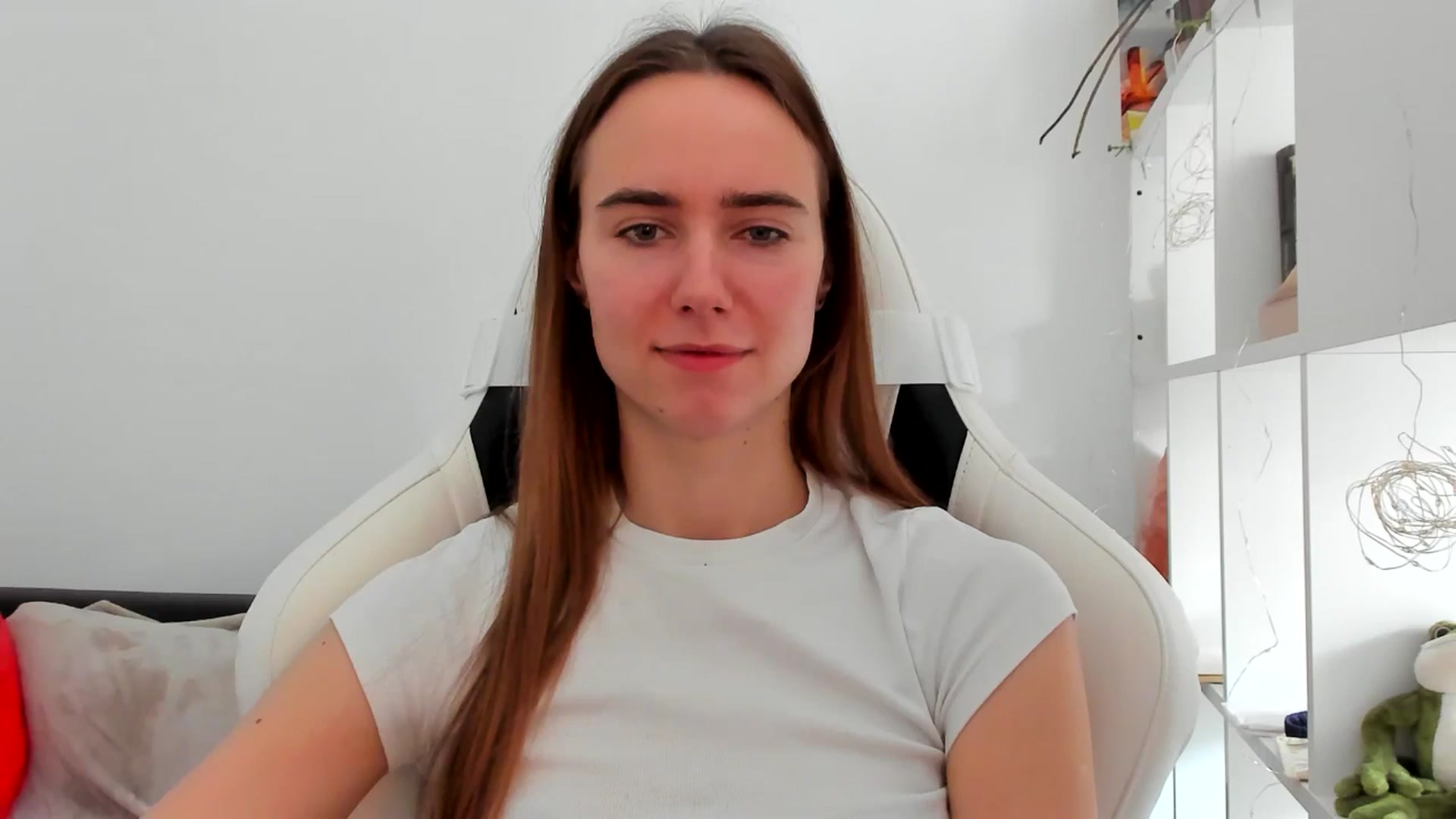 Gallery image thumbnail from OhAlisa's myfreecams stream on, 11/12/2025, 10:35 image 6 of 20