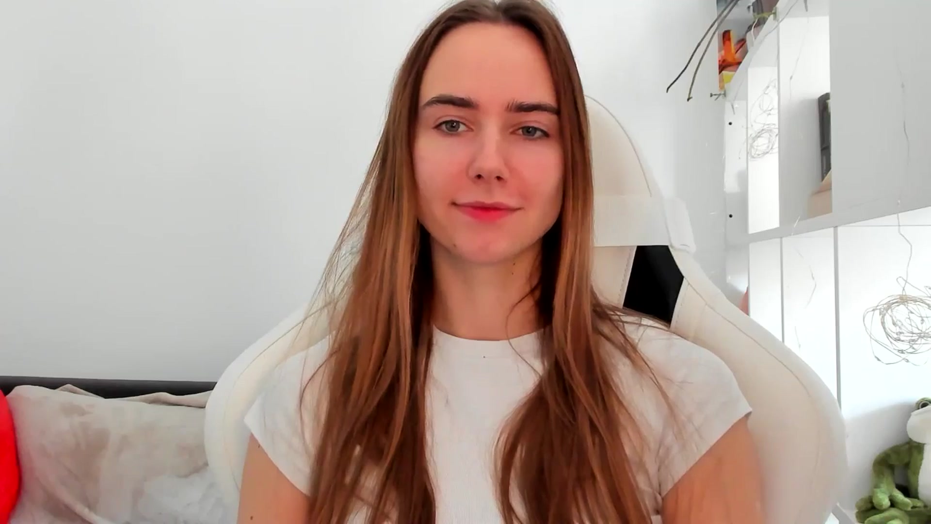 Gallery image thumbnail from OhAlisa's myfreecams stream on, 11/12/2025, 10:35 image 18 of 20