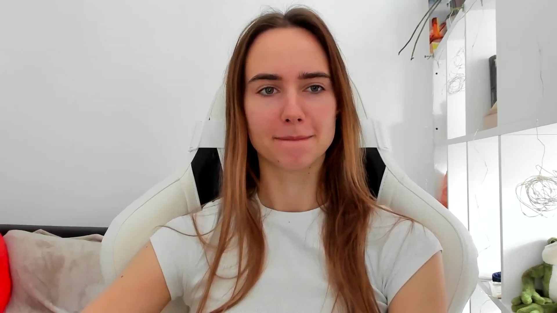 Gallery image thumbnail from OhAlisa's myfreecams stream on, 11/12/2025, 10:35 image 12 of 20