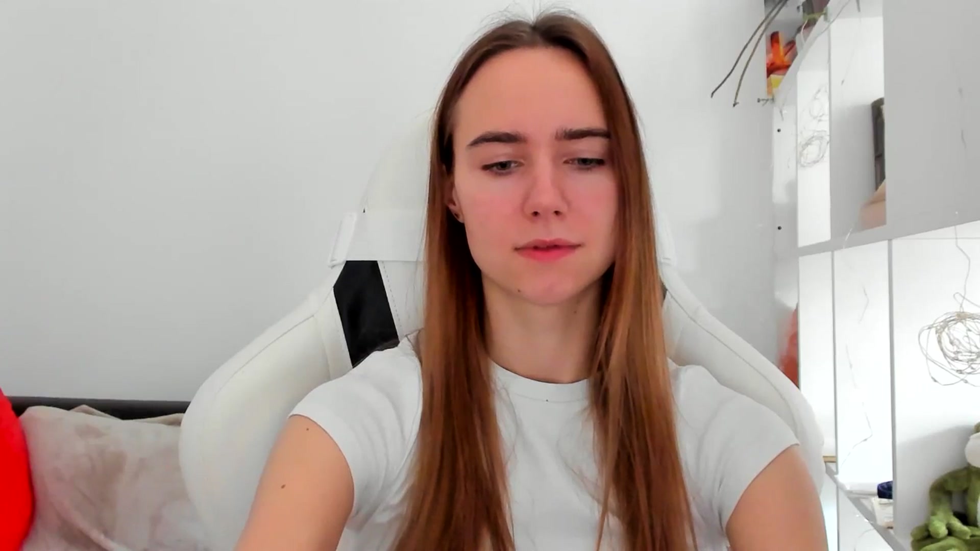 Gallery image thumbnail from OhAlisa's myfreecams stream on, 11/12/2025, 10:35 image 2 of 20