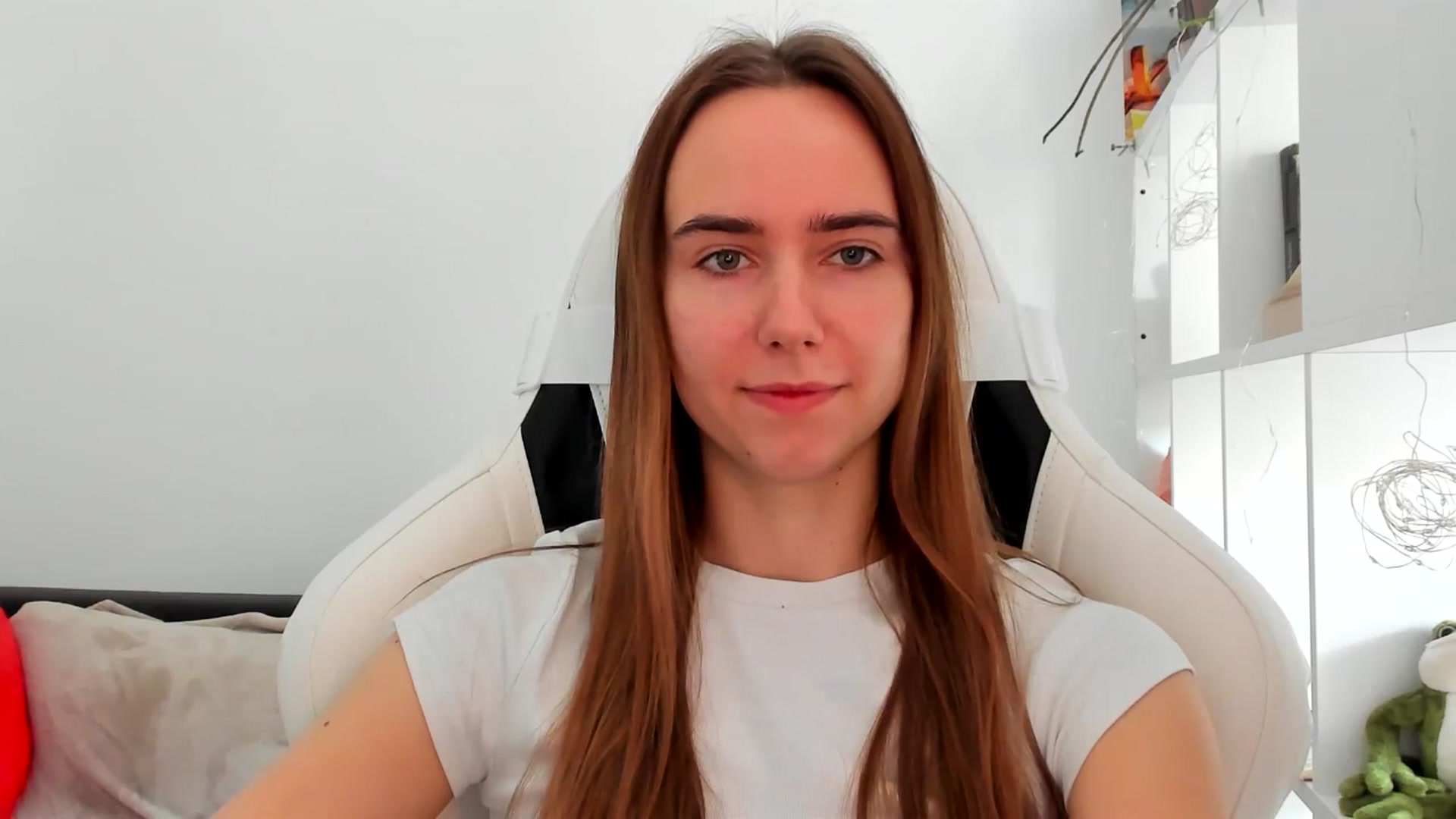 Gallery image thumbnail from OhAlisa's myfreecams stream on, 11/12/2025, 10:35 image 15 of 20