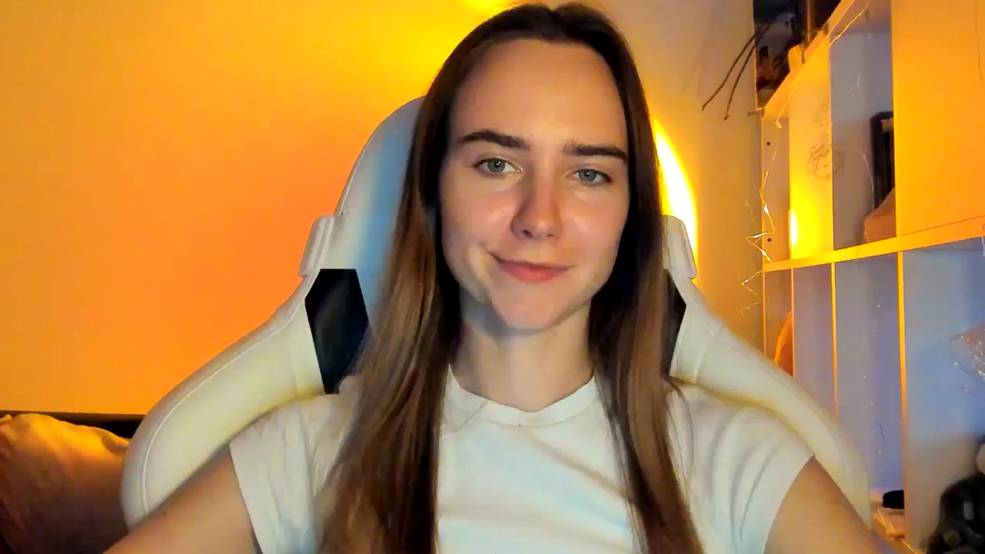 Gallery image thumbnail from OhAlisa's myfreecams stream on, 11/12/2025, 15:28 image 7 of 20