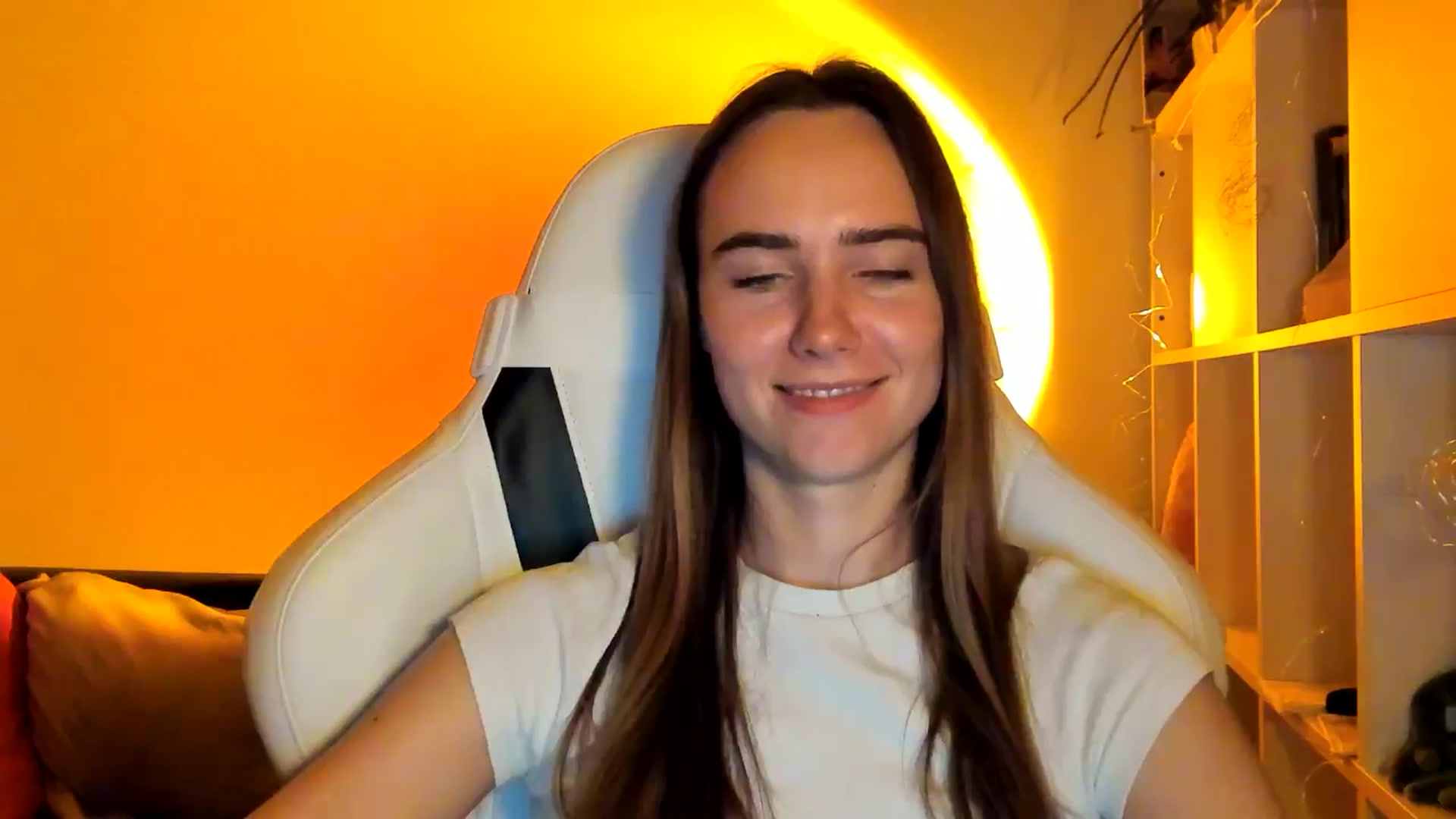 Gallery image thumbnail from OhAlisa's myfreecams stream on, 11/12/2025, 18:22 image 18 of 20