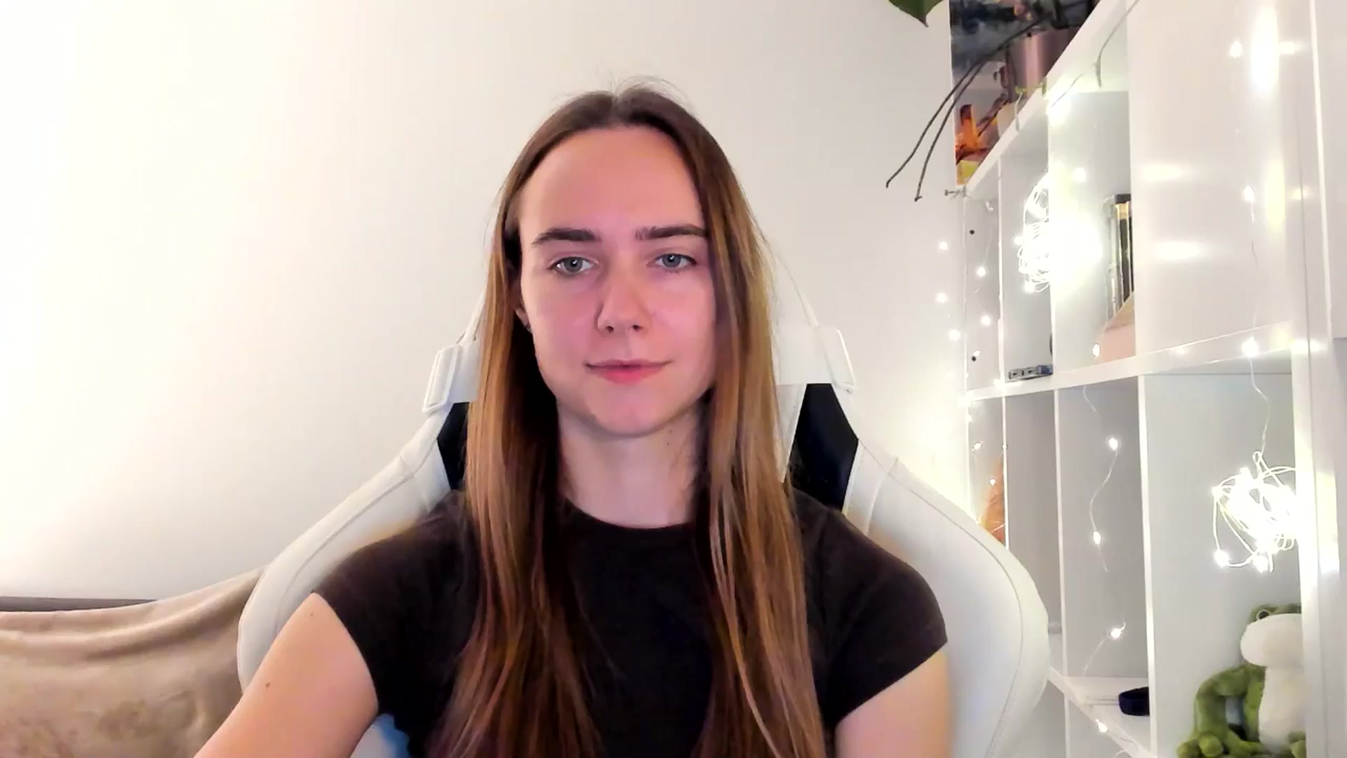 Gallery image thumbnail from OhAlisa's myfreecams stream on, 11/13/2025, 15:52 image 8 of 20