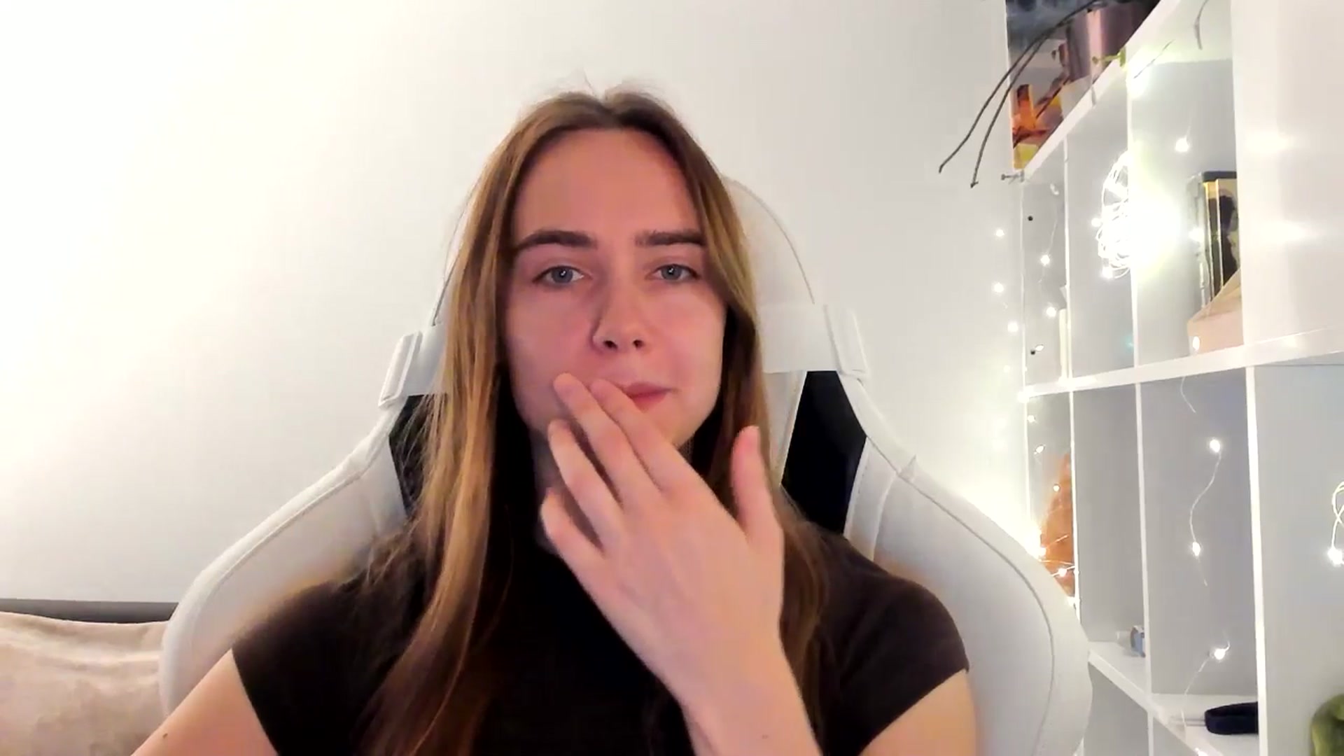 Gallery image thumbnail from OhAlisa's myfreecams stream on, 11/14/2025, 15:33 image 6 of 20
