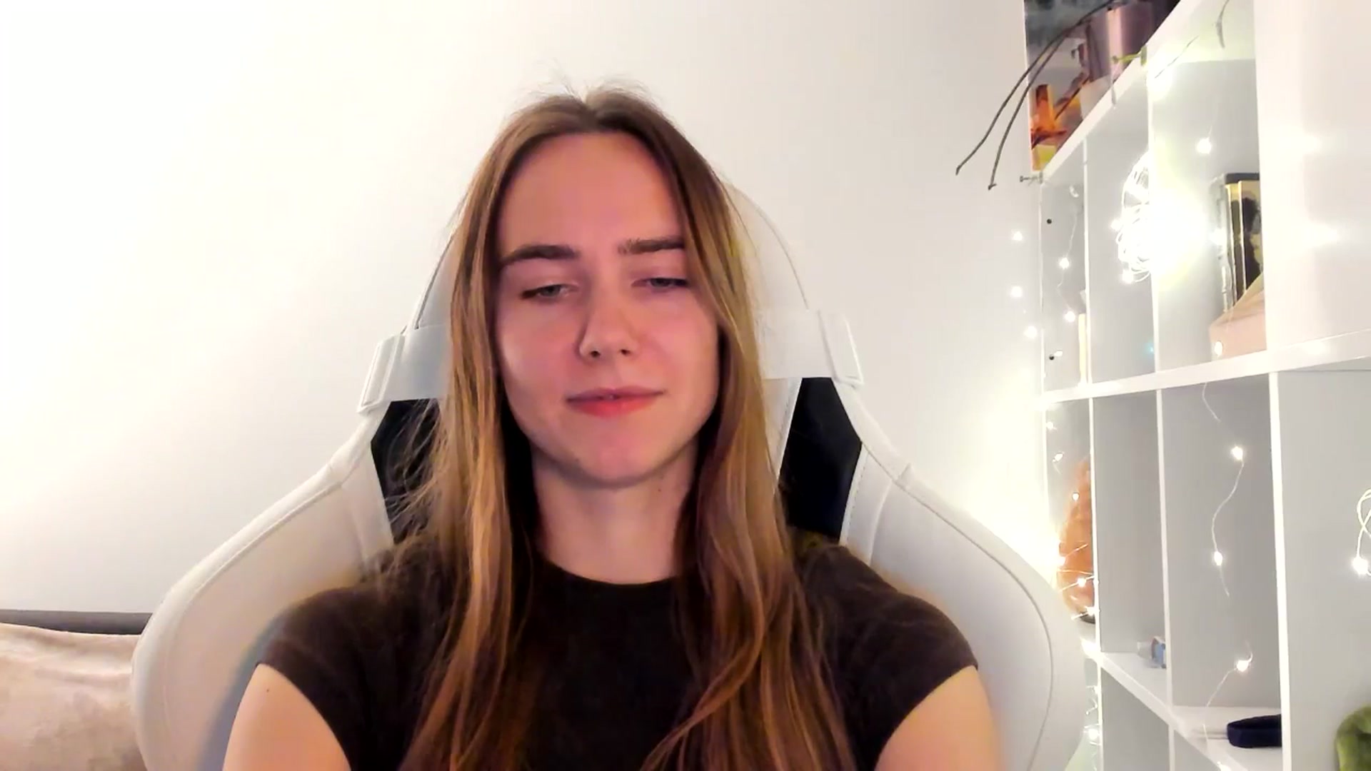 Gallery image thumbnail from OhAlisa's myfreecams stream on, 11/14/2025, 15:33 image 10 of 20