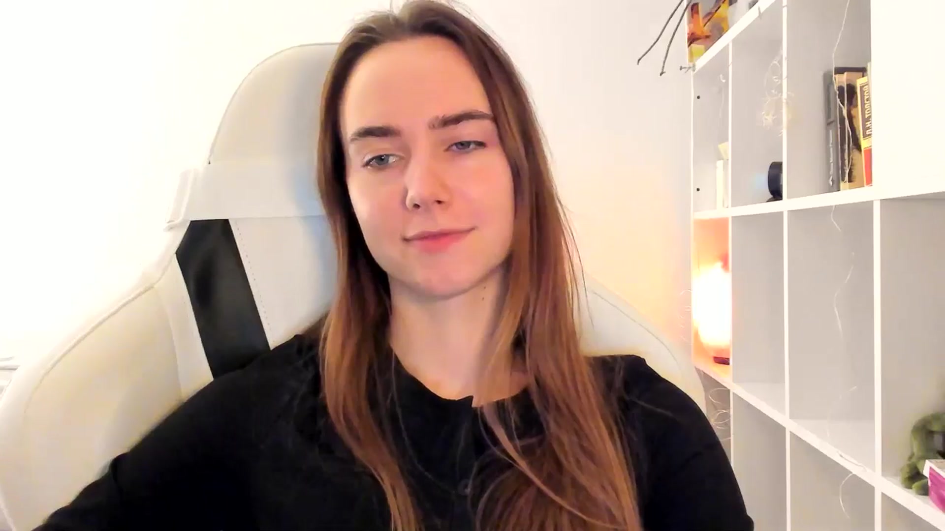Gallery image thumbnail from OhAlisa's myfreecams stream on, 11/15/2025, 16:14 image 7 of 20