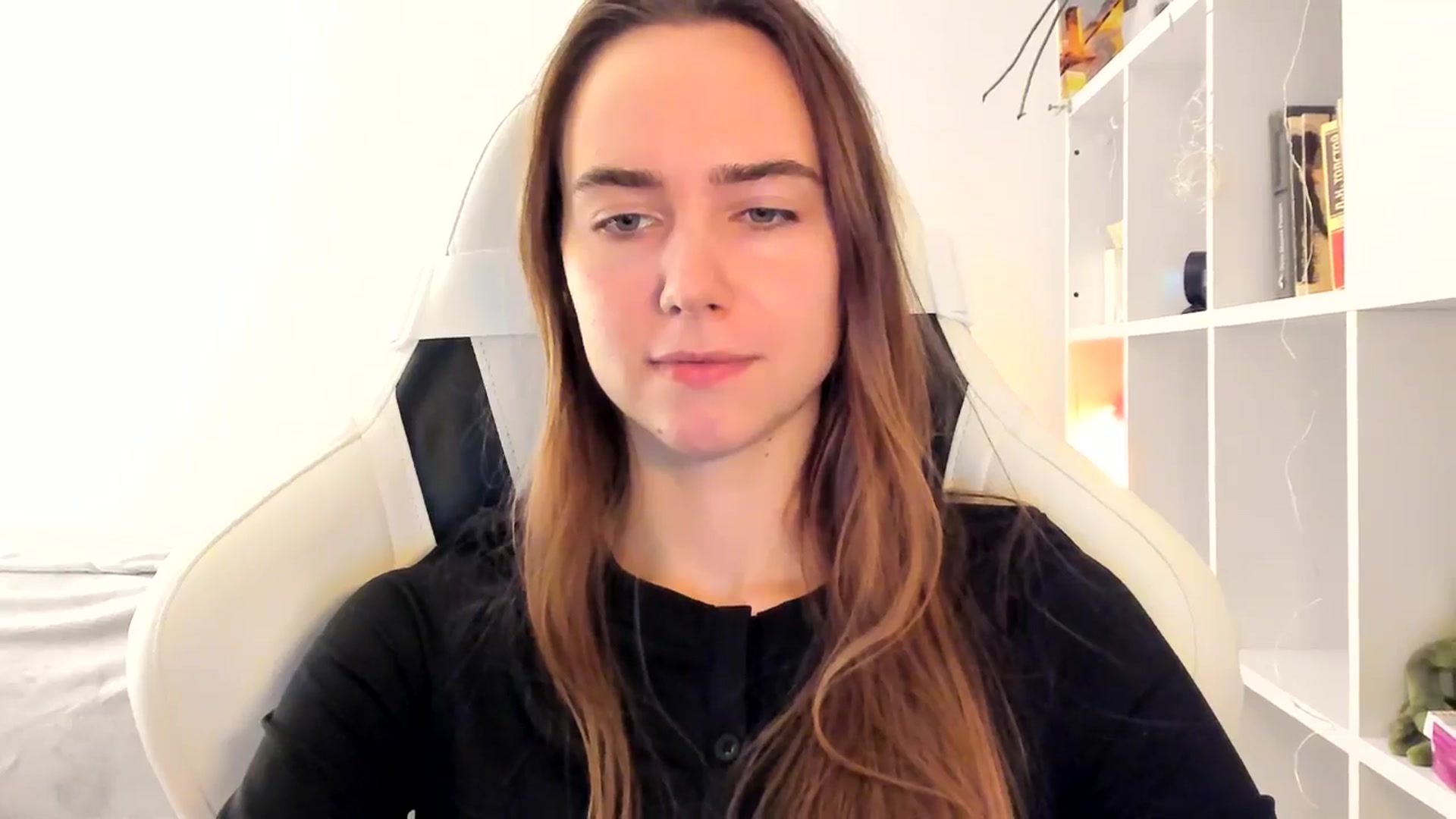 Gallery image thumbnail from OhAlisa's myfreecams stream on, 11/15/2025, 16:14 image 6 of 20