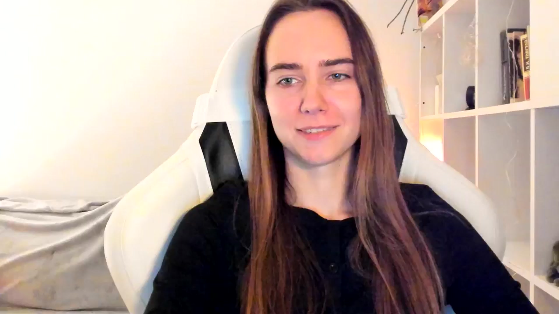 Gallery image thumbnail from OhAlisa's myfreecams stream on, 11/15/2025, 17:06 image 12 of 20