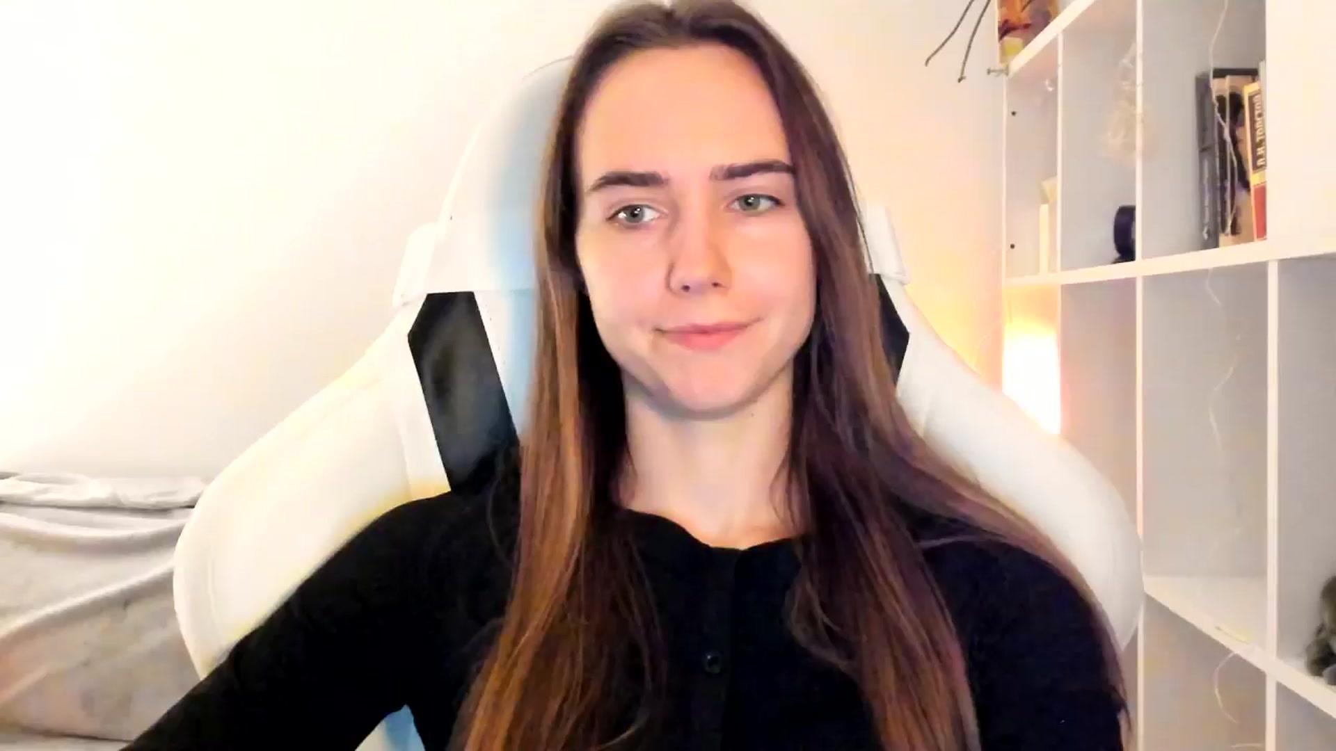 Gallery image thumbnail from OhAlisa's myfreecams stream on, 11/15/2025, 17:06 image 7 of 20