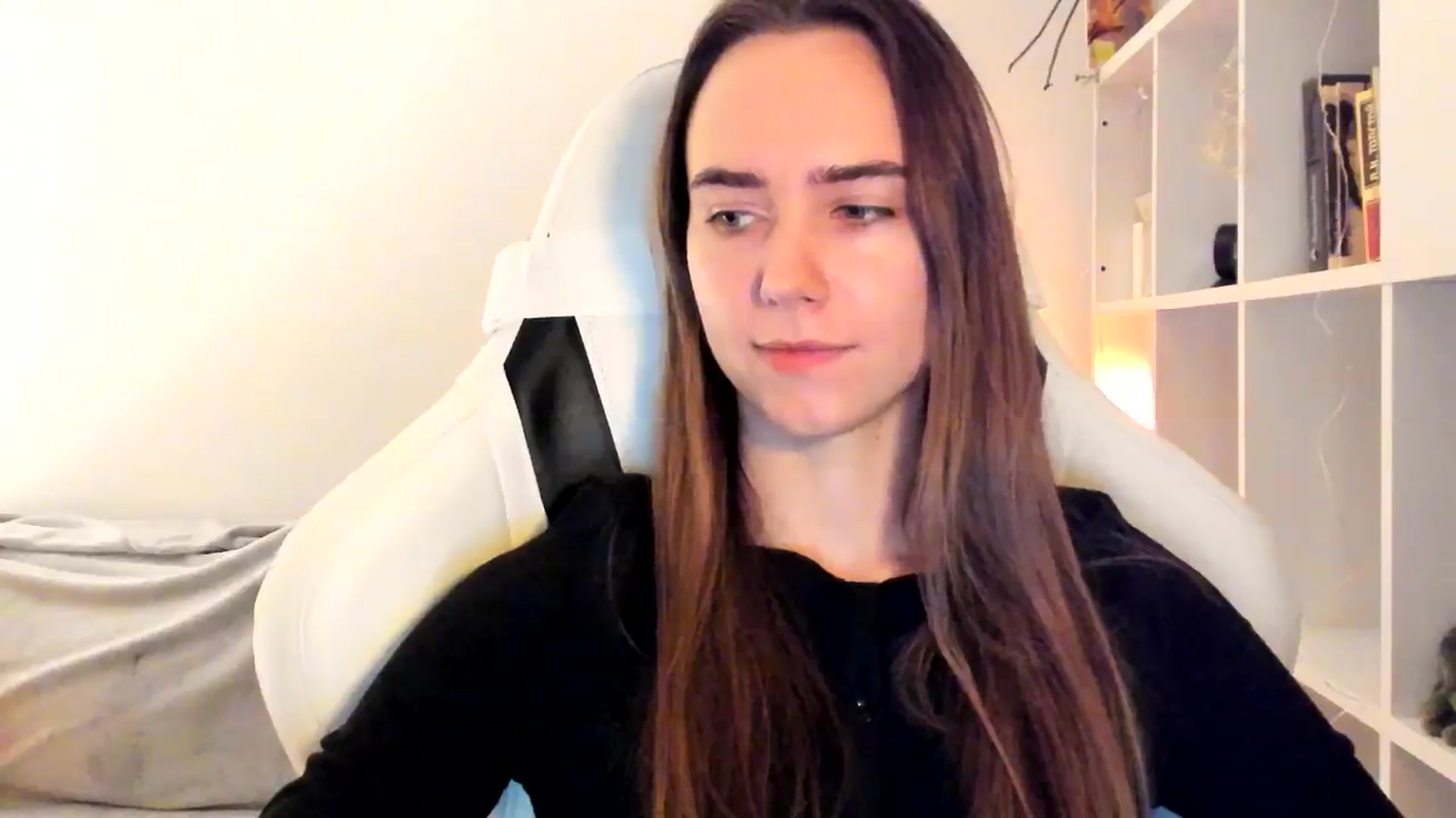 Gallery image thumbnail from OhAlisa's myfreecams stream on, 11/15/2025, 17:06 image 11 of 20