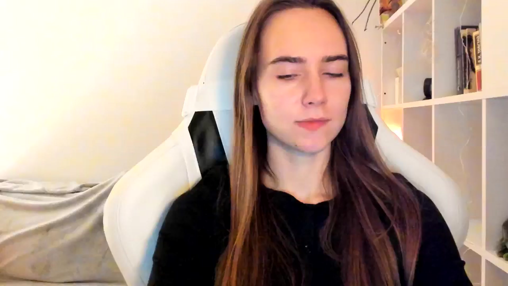Gallery image thumbnail from OhAlisa's myfreecams stream on, 11/15/2025, 17:06 image 13 of 20