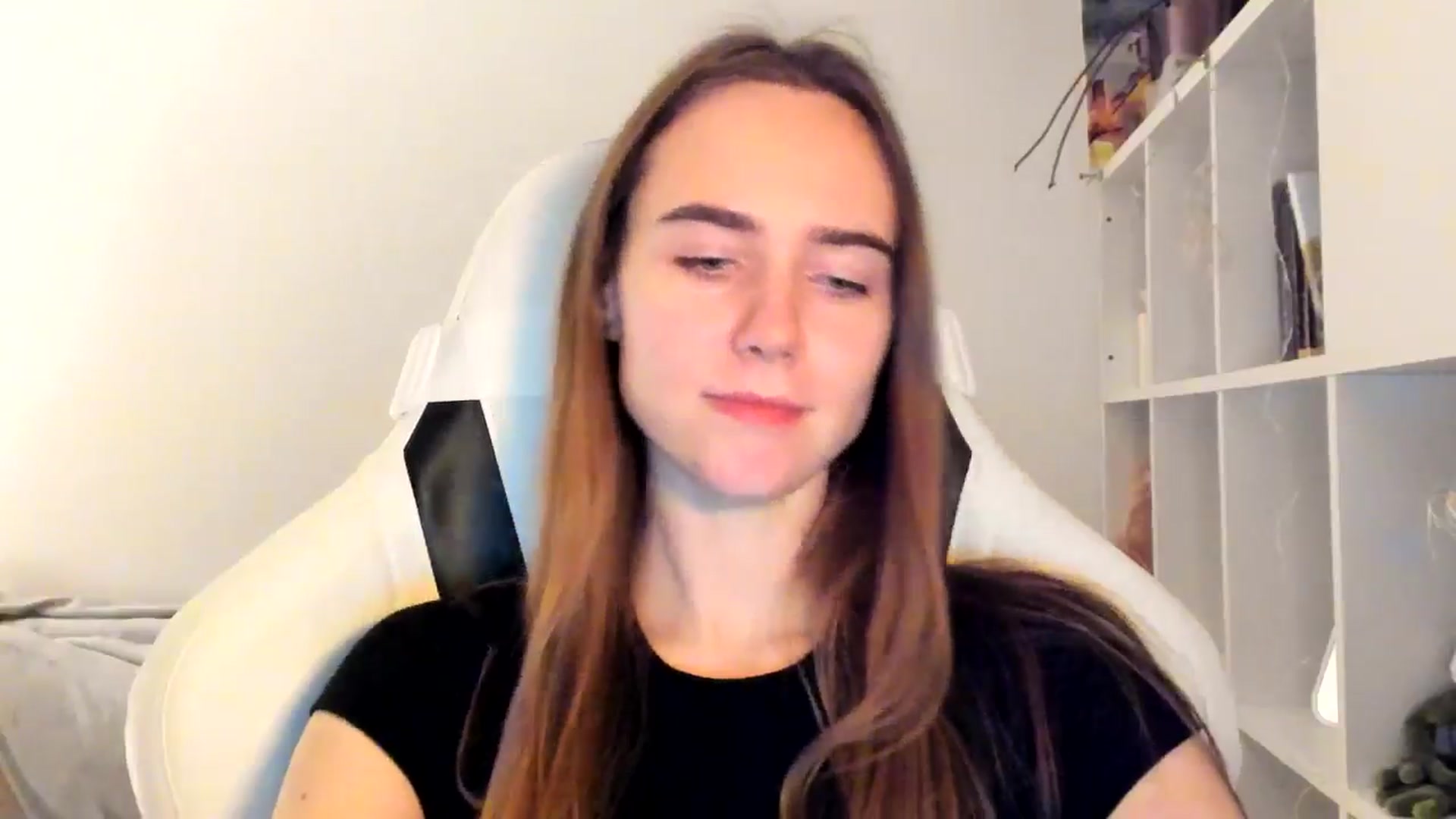 Gallery image thumbnail from OhAlisa's myfreecams stream on, 11/16/2025, 16:40 image 6 of 20