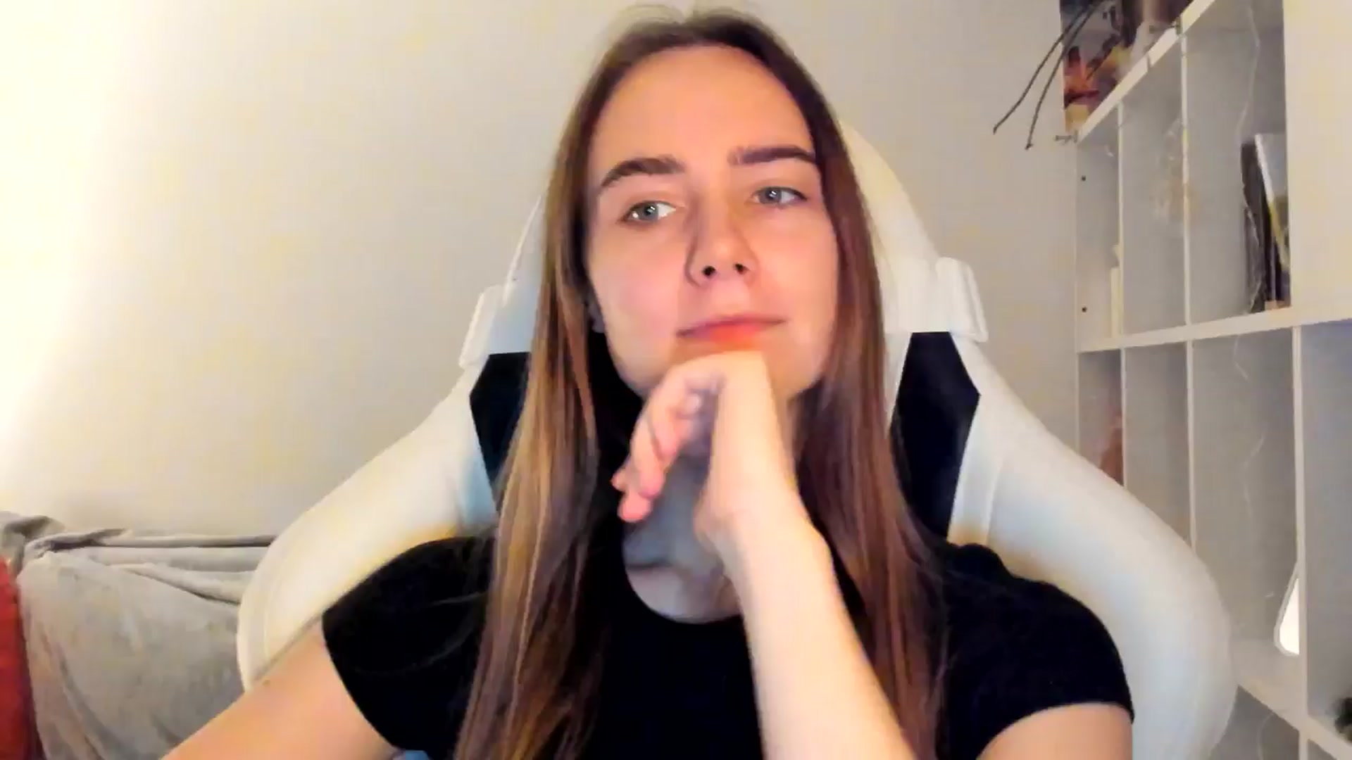 Gallery image thumbnail from OhAlisa's myfreecams stream on, 11/16/2025, 17:06 image 11 of 20
