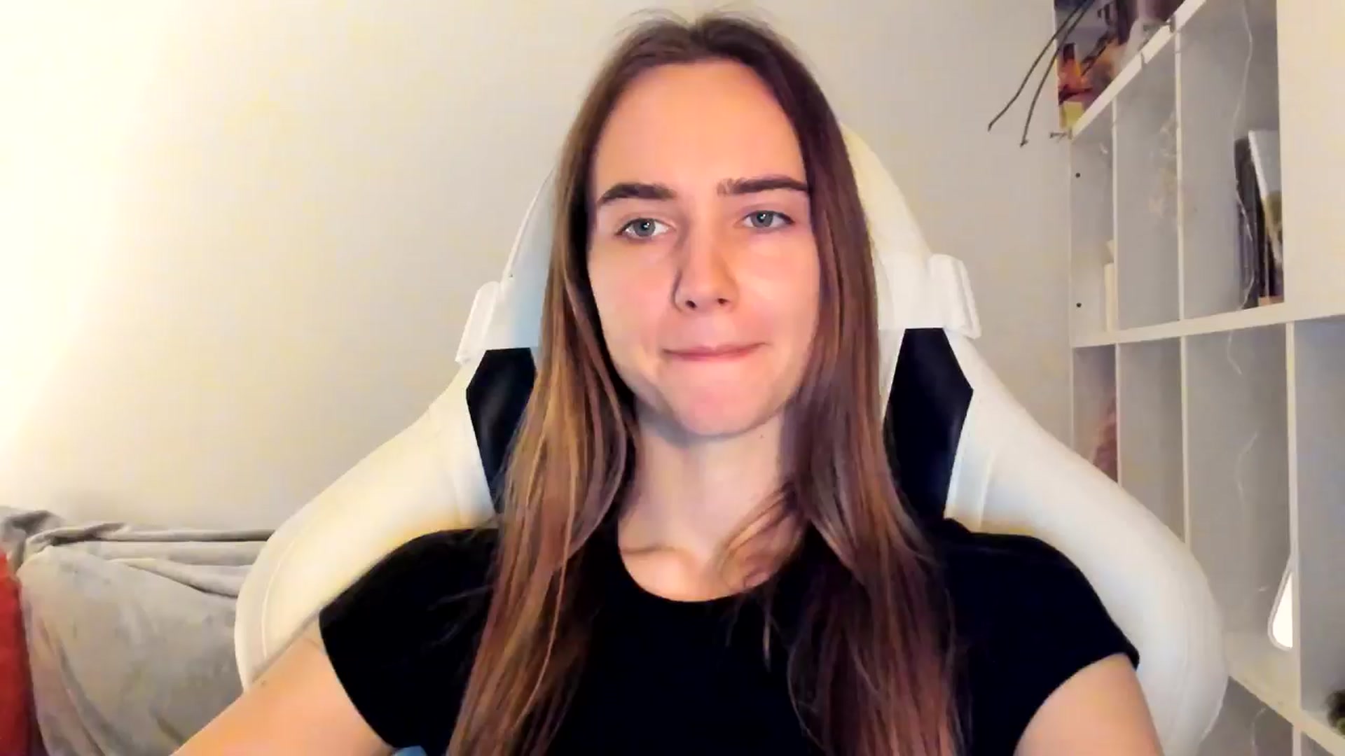 Gallery image thumbnail from OhAlisa's myfreecams stream on, 11/16/2025, 17:06 image 14 of 20
