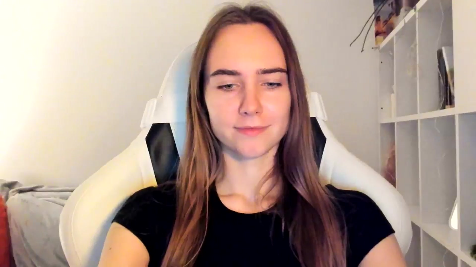 Gallery image thumbnail from OhAlisa's myfreecams stream on, 11/16/2025, 17:06 image 9 of 20