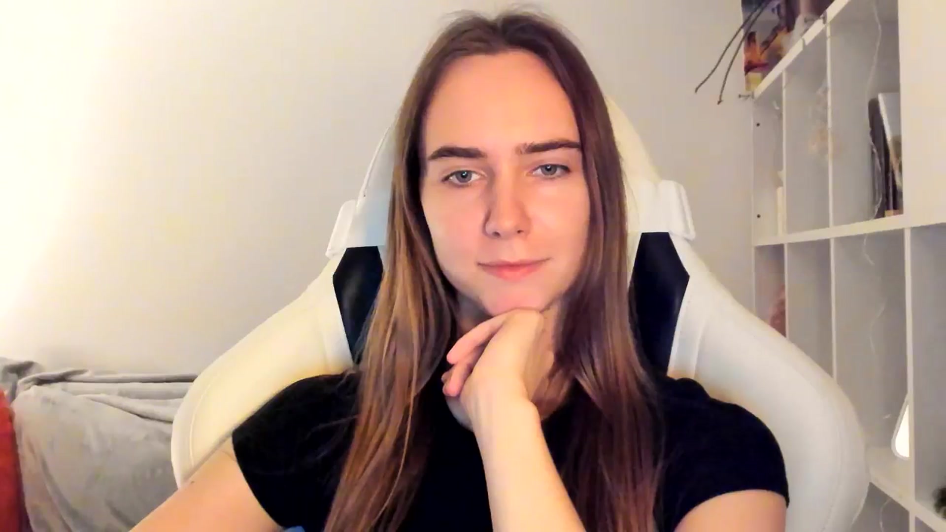 Gallery image thumbnail from OhAlisa's myfreecams stream on, 11/16/2025, 17:06 image 13 of 20