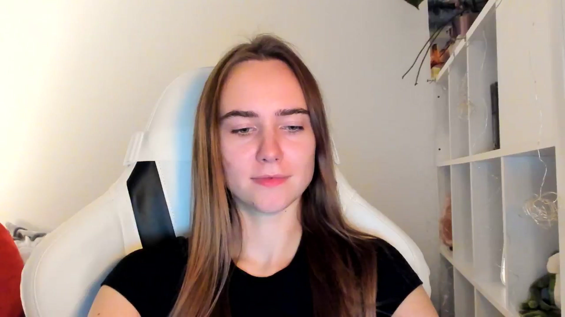 Gallery image thumbnail from OhAlisa's myfreecams stream on, 11/17/2025, 19:37 image 7 of 20