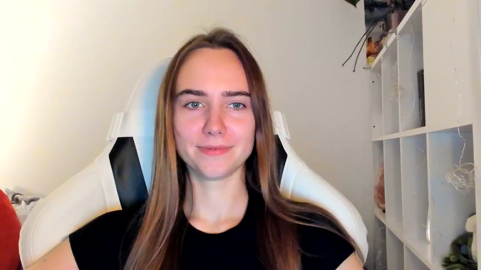 Gallery image thumbnail from OhAlisa's myfreecams stream on, 11/17/2025, 19:37 image 5 of 20