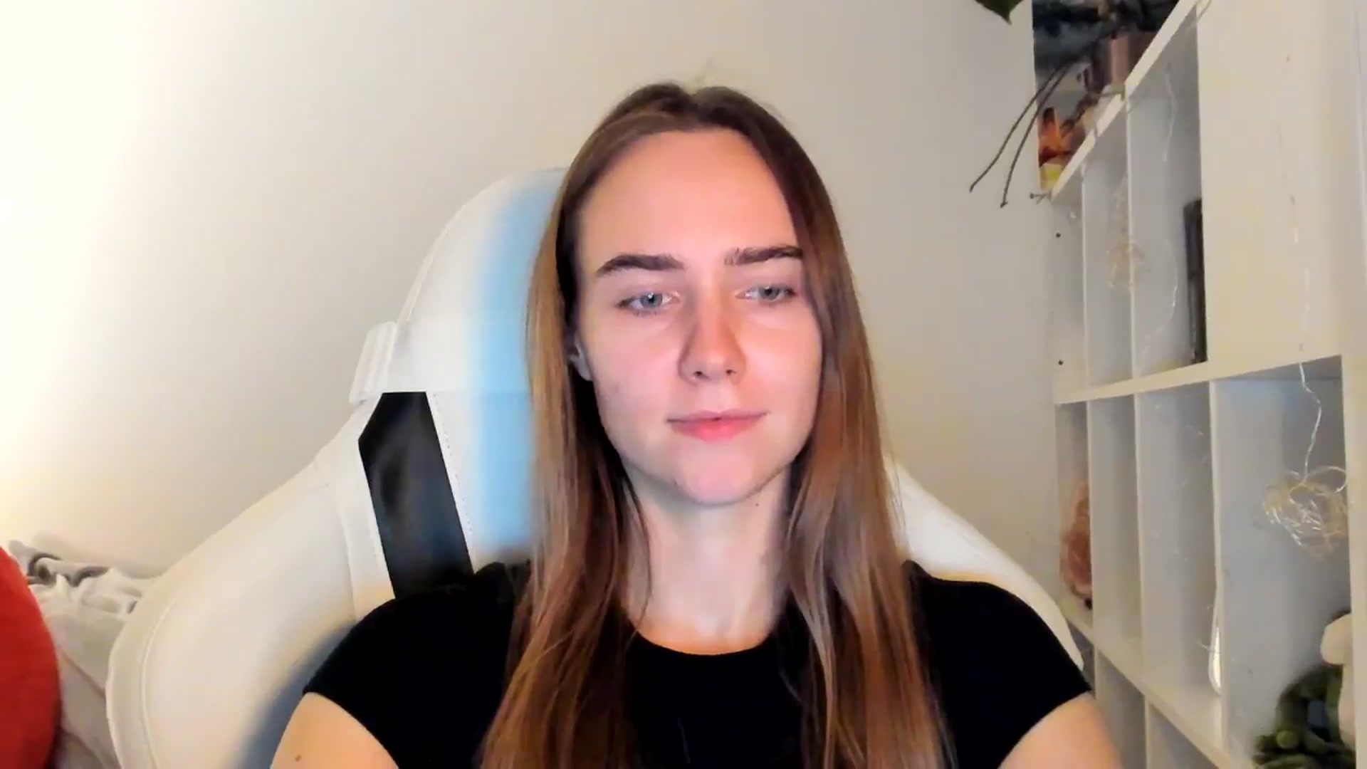 Gallery image thumbnail from OhAlisa's myfreecams stream on, 11/17/2025, 19:37 image 10 of 20