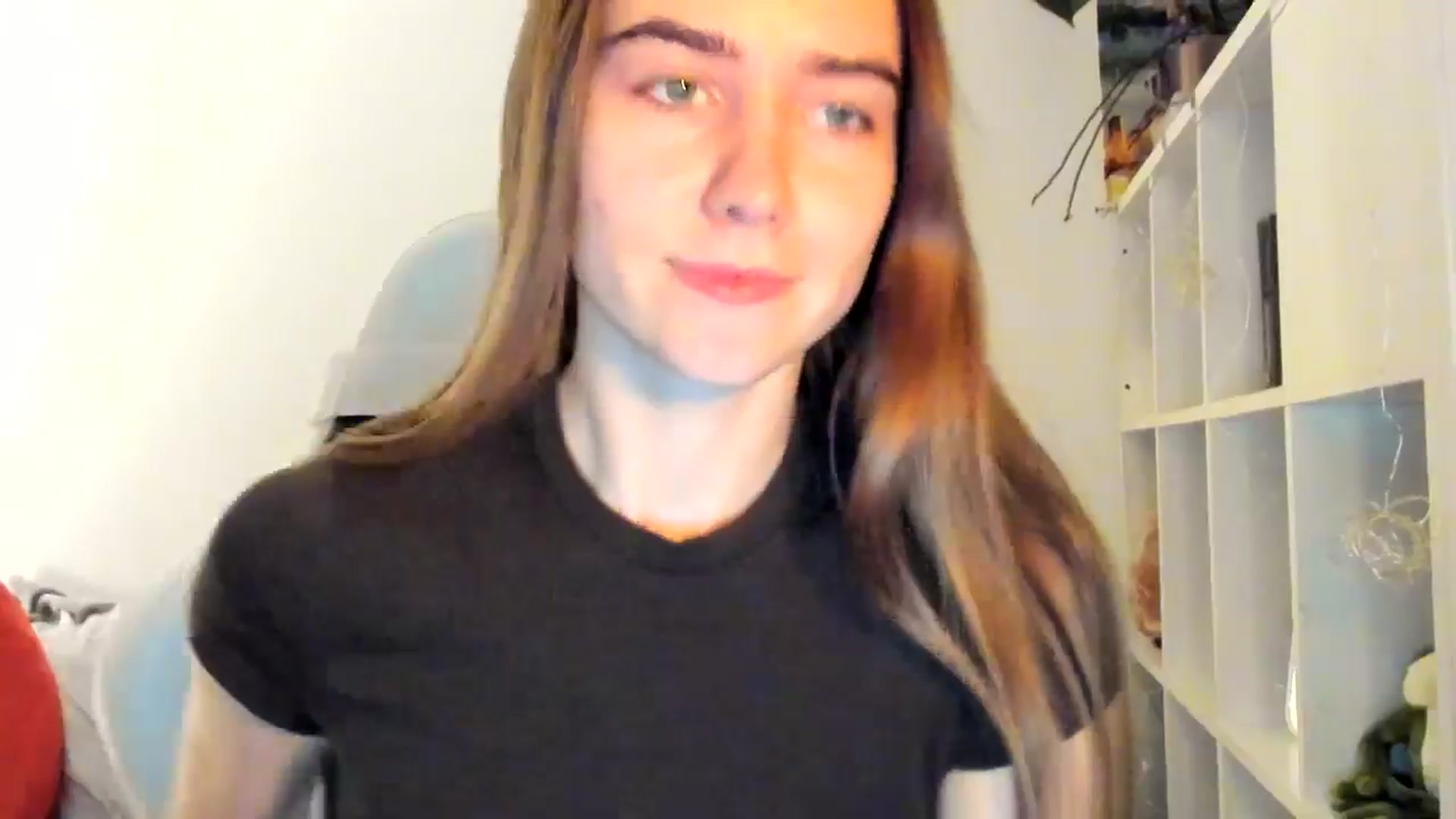 Gallery image thumbnail from OhAlisa's myfreecams stream on, 11/17/2025, 19:37 image 17 of 20