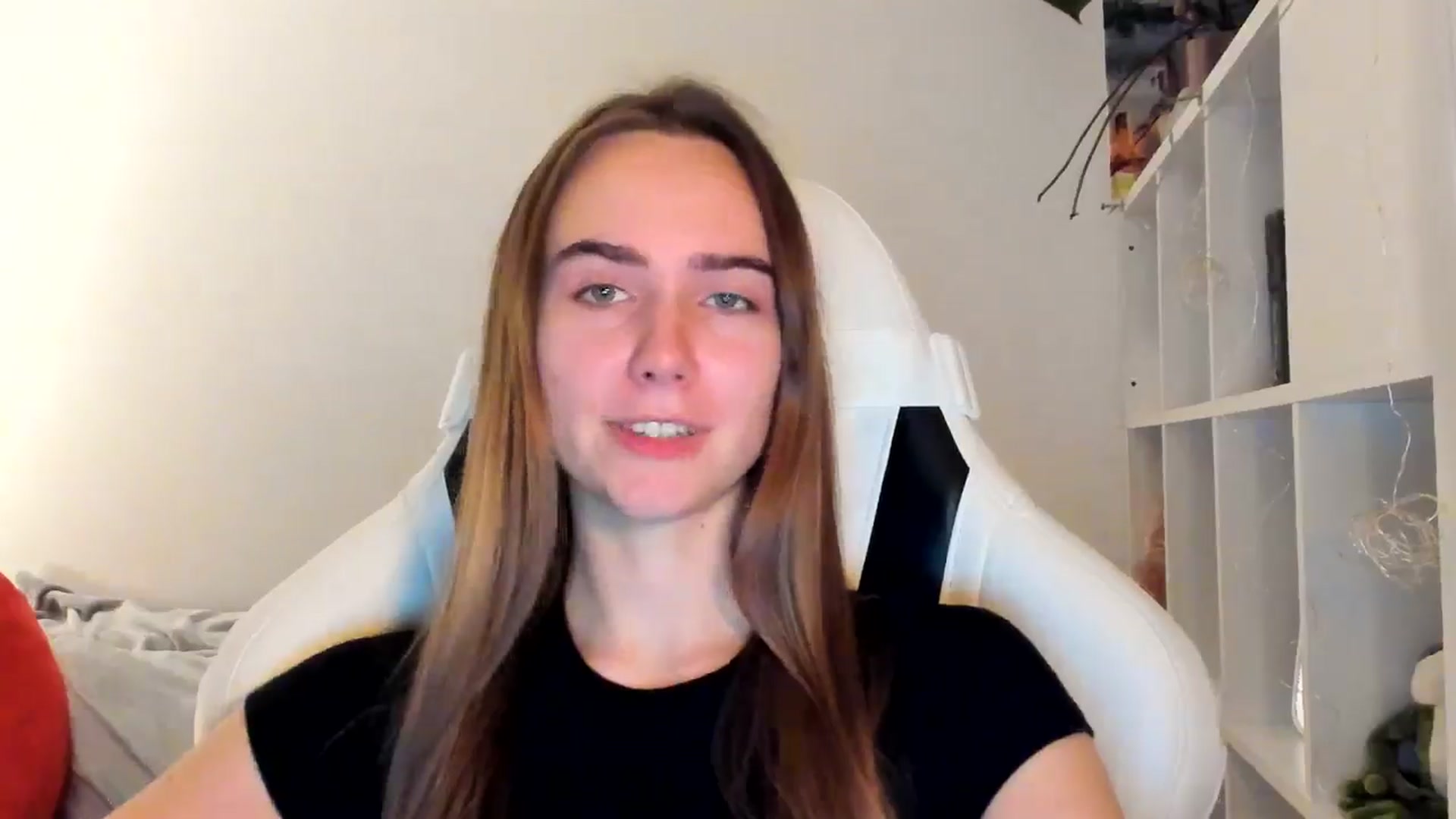 Gallery image thumbnail from OhAlisa's myfreecams stream on, 11/17/2025, 19:37 image 2 of 20