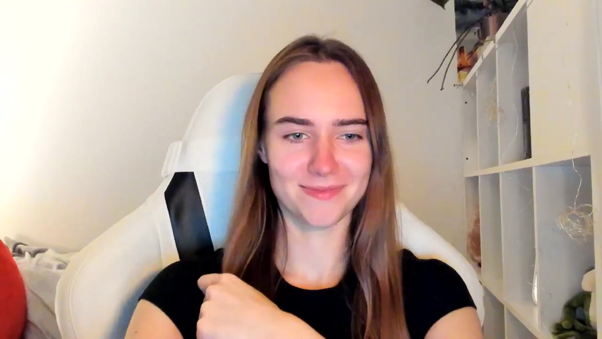 Gallery image thumbnail from OhAlisa's myfreecams stream on, 11/17/2025, 19:37 image 11 of 20